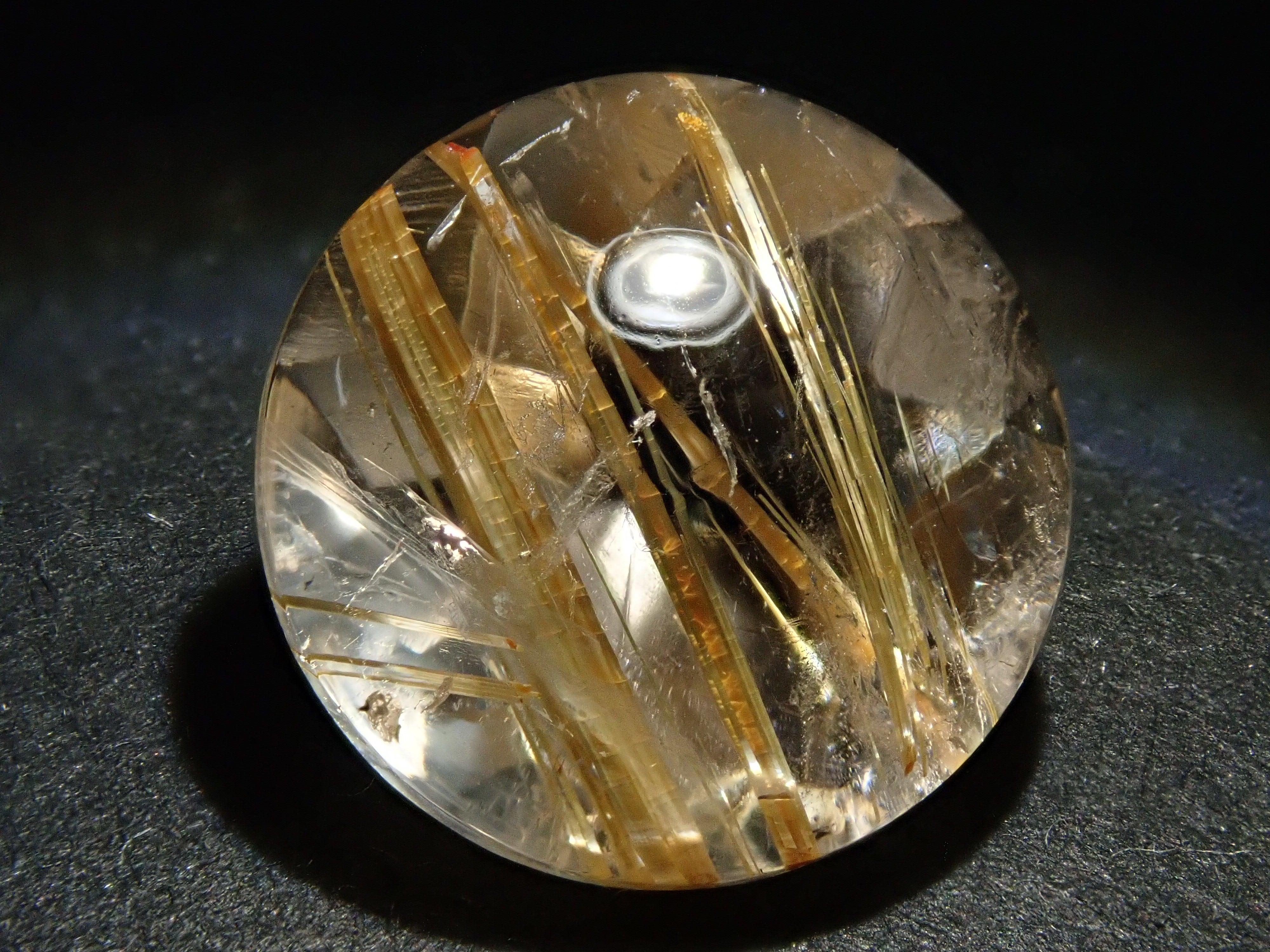 ブラジル産ルチルクォーツ(ルチルレイテッドクォーツ) 12mm/6.709ctルース