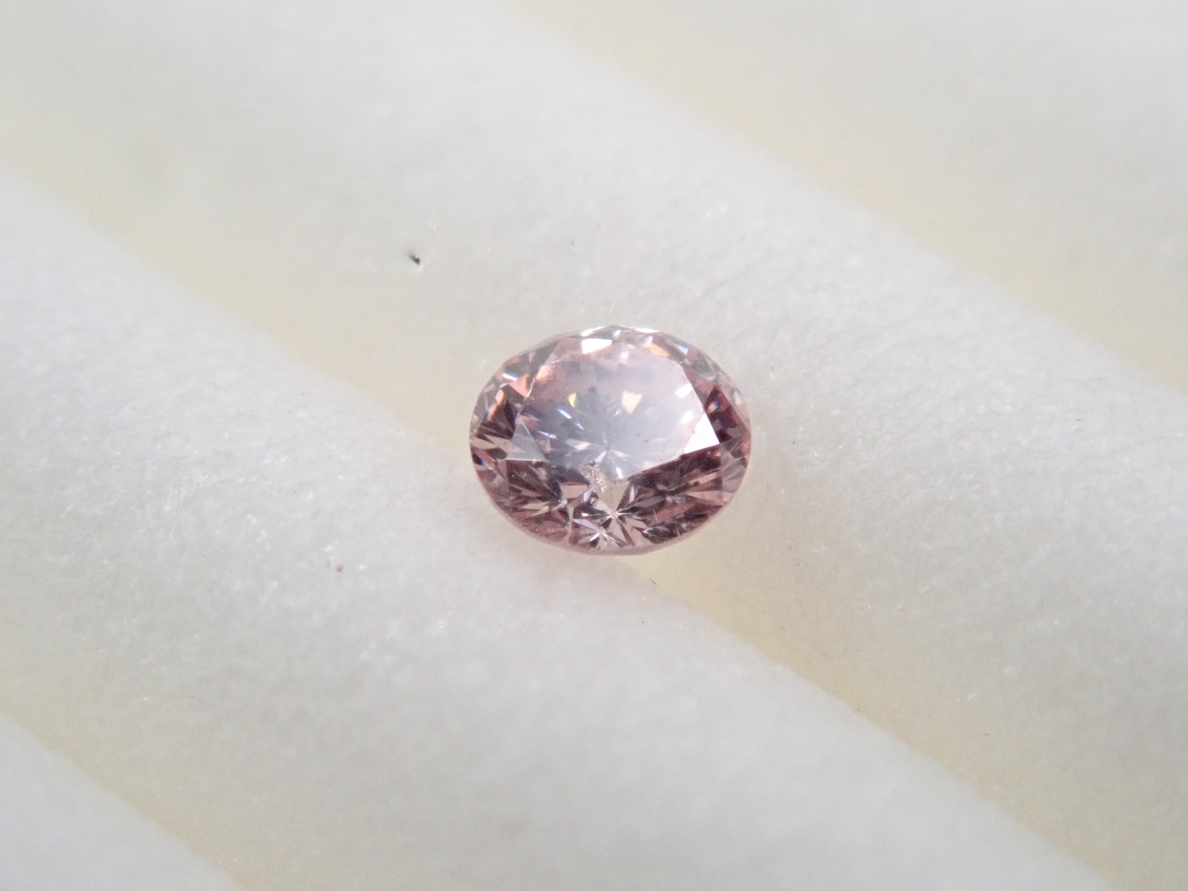 ピンクダイヤモンド 0.043ctルース(FANCY LIGHT PURPLISH PINK, SI2)