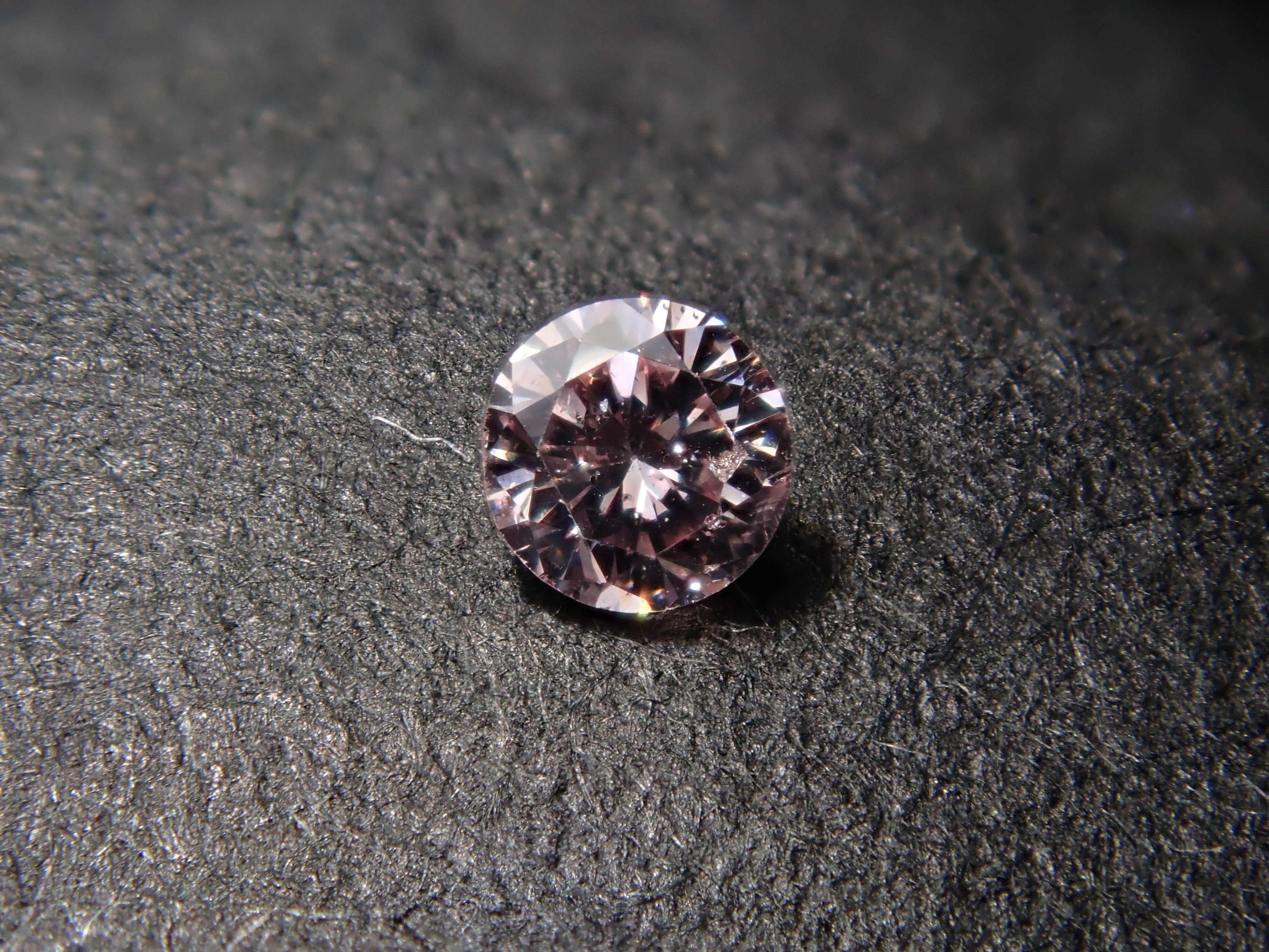 ピンクダイヤモンド 0.043ctルース(FANCY LIGHT PURPLISH PINK, SI2)
