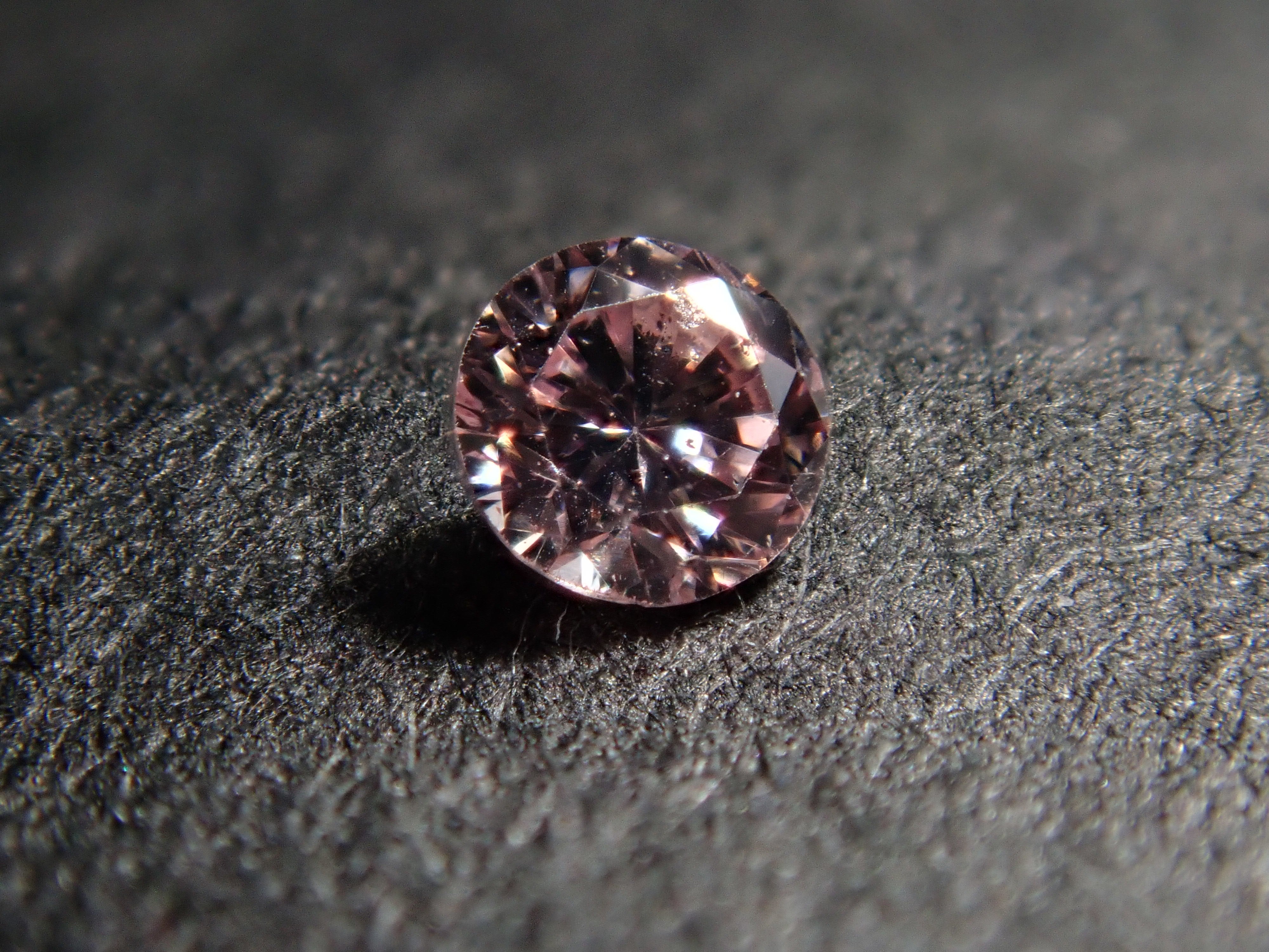 ピンクダイヤモンド 0.043ctルース(FANCY LIGHT PURPLISH PINK, SI2)