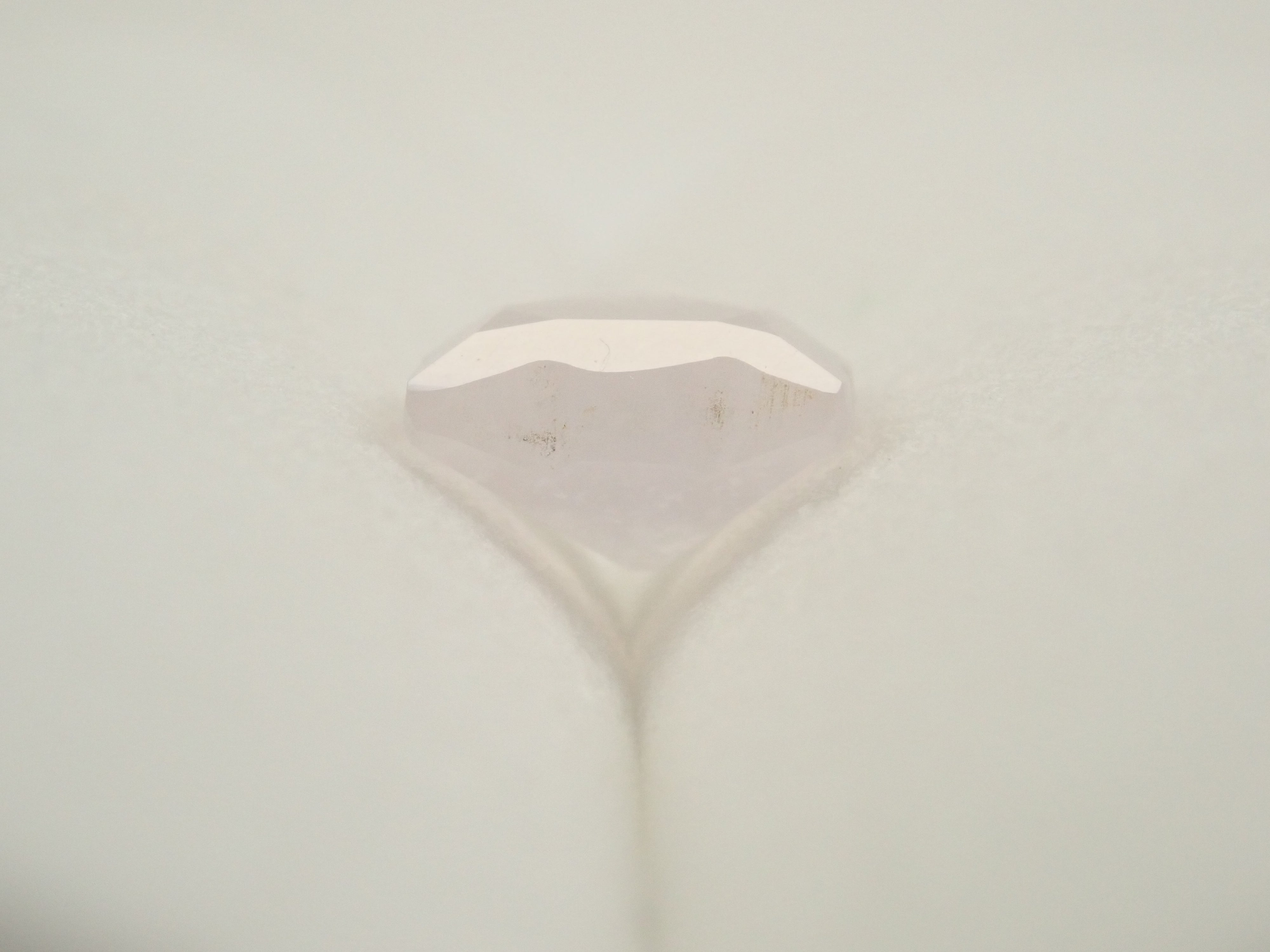 【11/14 22時販売】【猫カット】ブラジル産ホワイトカルセドニー 0.707ctルース