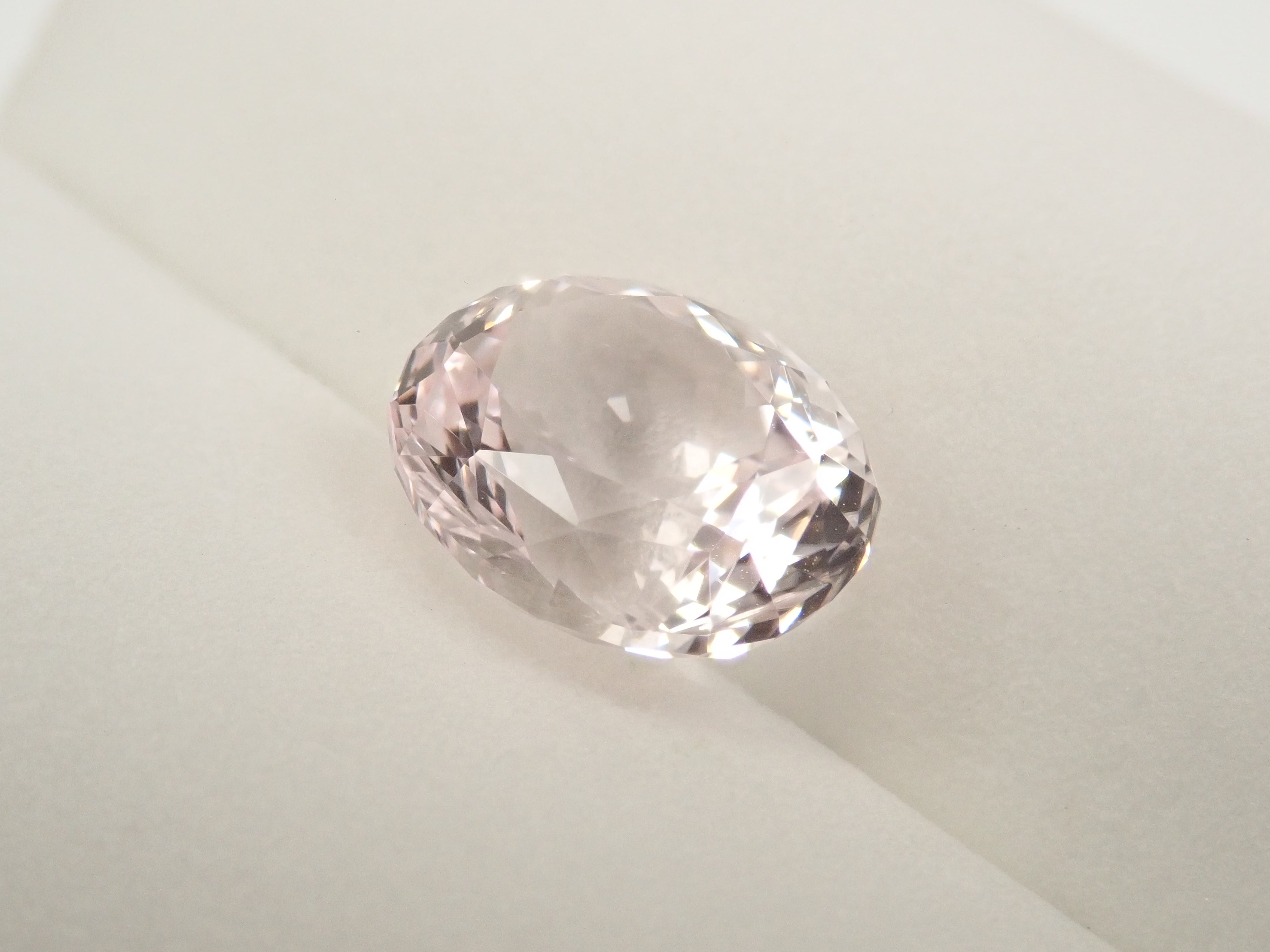 【11/14 22時販売】アフガニスタン産クンツァイト 3.973ctルース