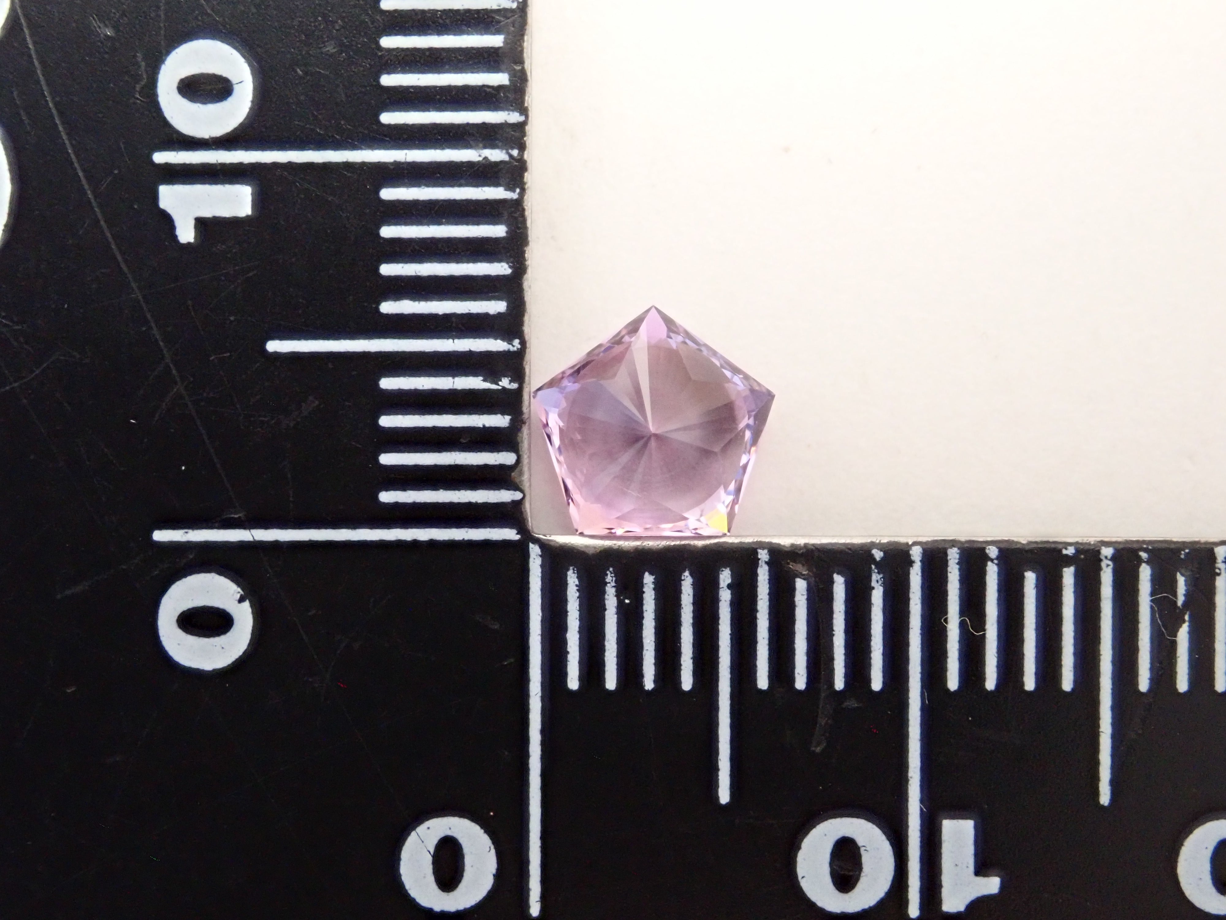 【11/14 22時販売】ブラジル産ローズアメジスト 0.793ctルース