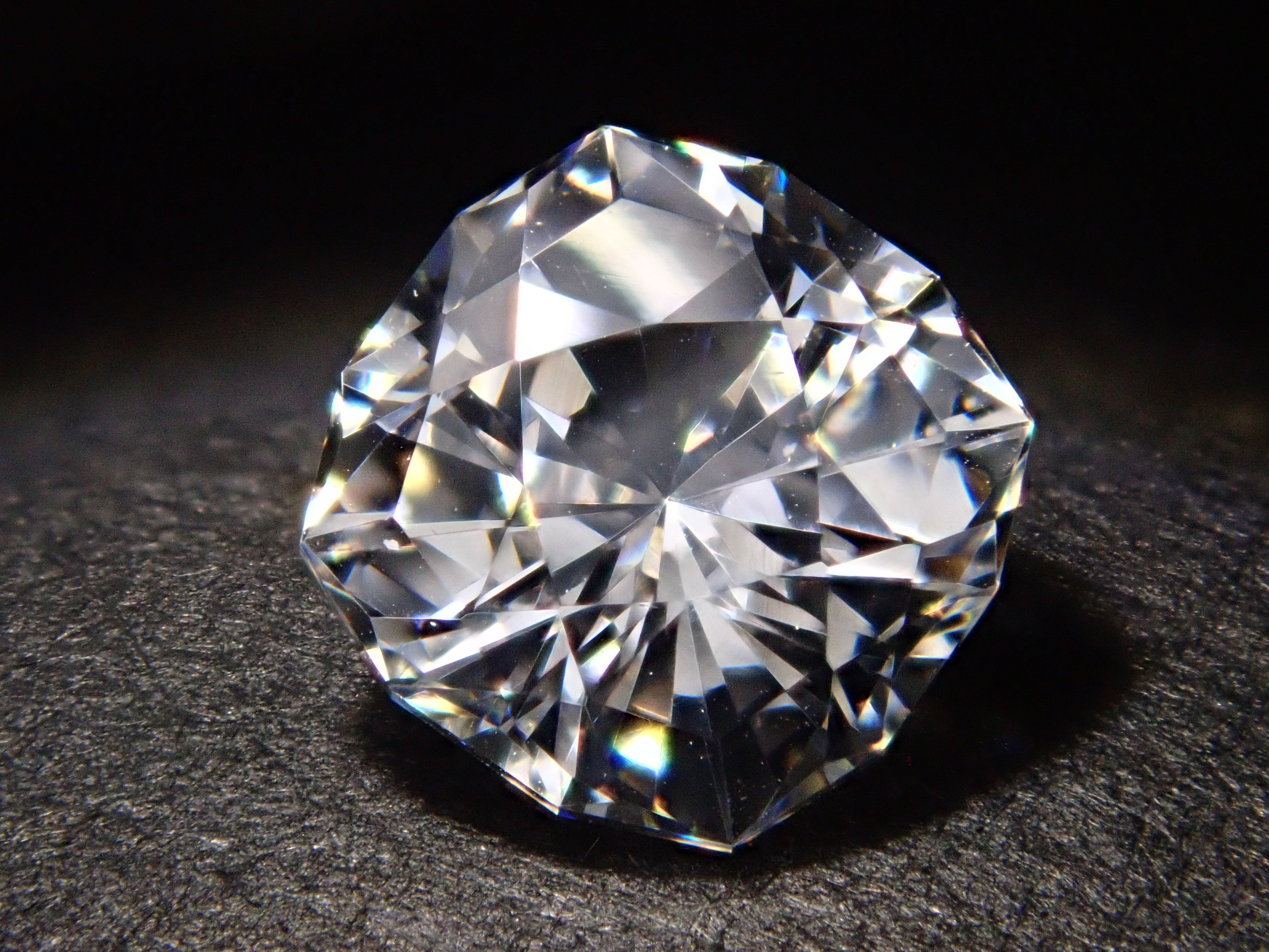 【12/25 22時販売】GGG(ガドリウムガリウムガーネット) 1.424ctルース