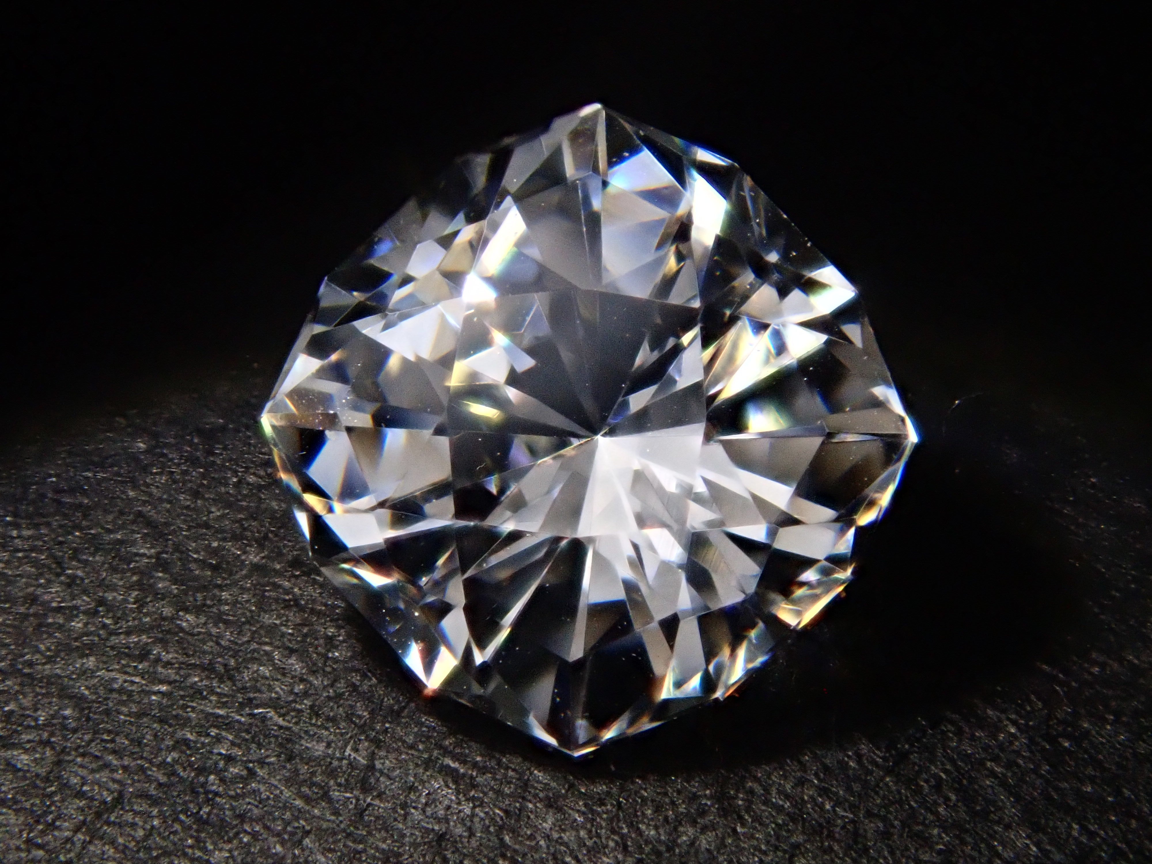 【12/25 22時販売】GGG(ガドリウムガリウムガーネット) 1.424ctルース