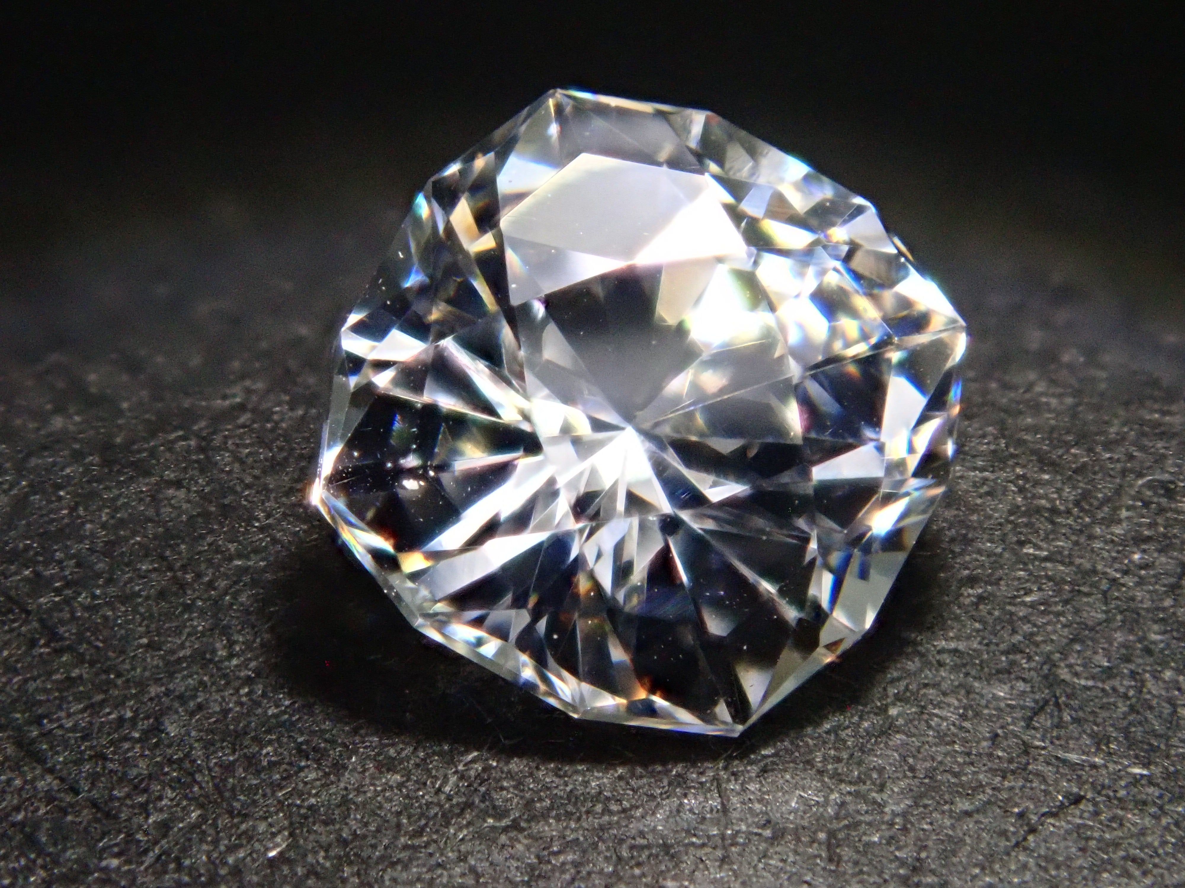 【12/25 22時販売】GGG(ガドリウムガリウムガーネット) 1.424ctルース