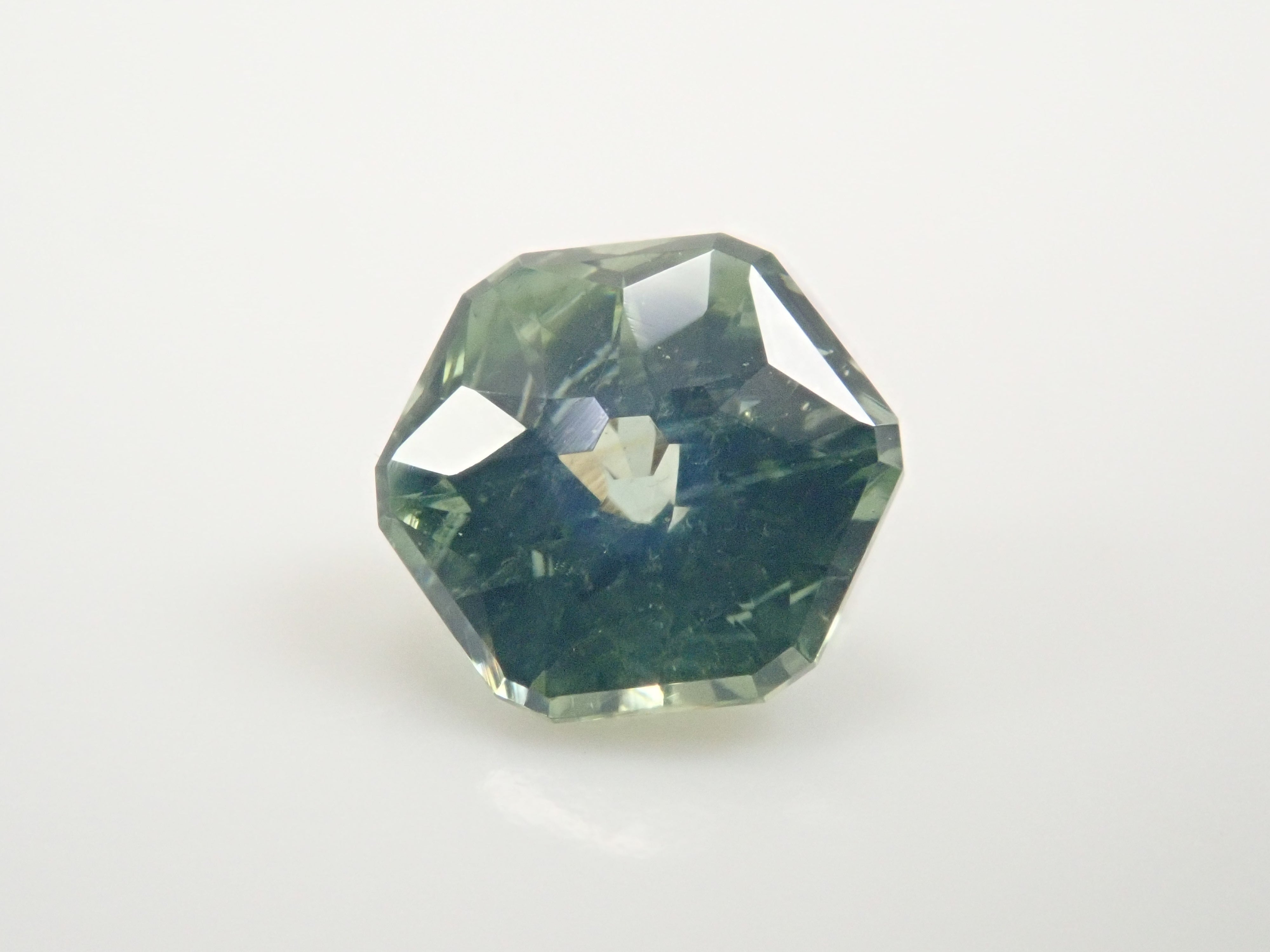 【11/17 22時販売】スリランカ産グリーンジルコン 0.734ctルース