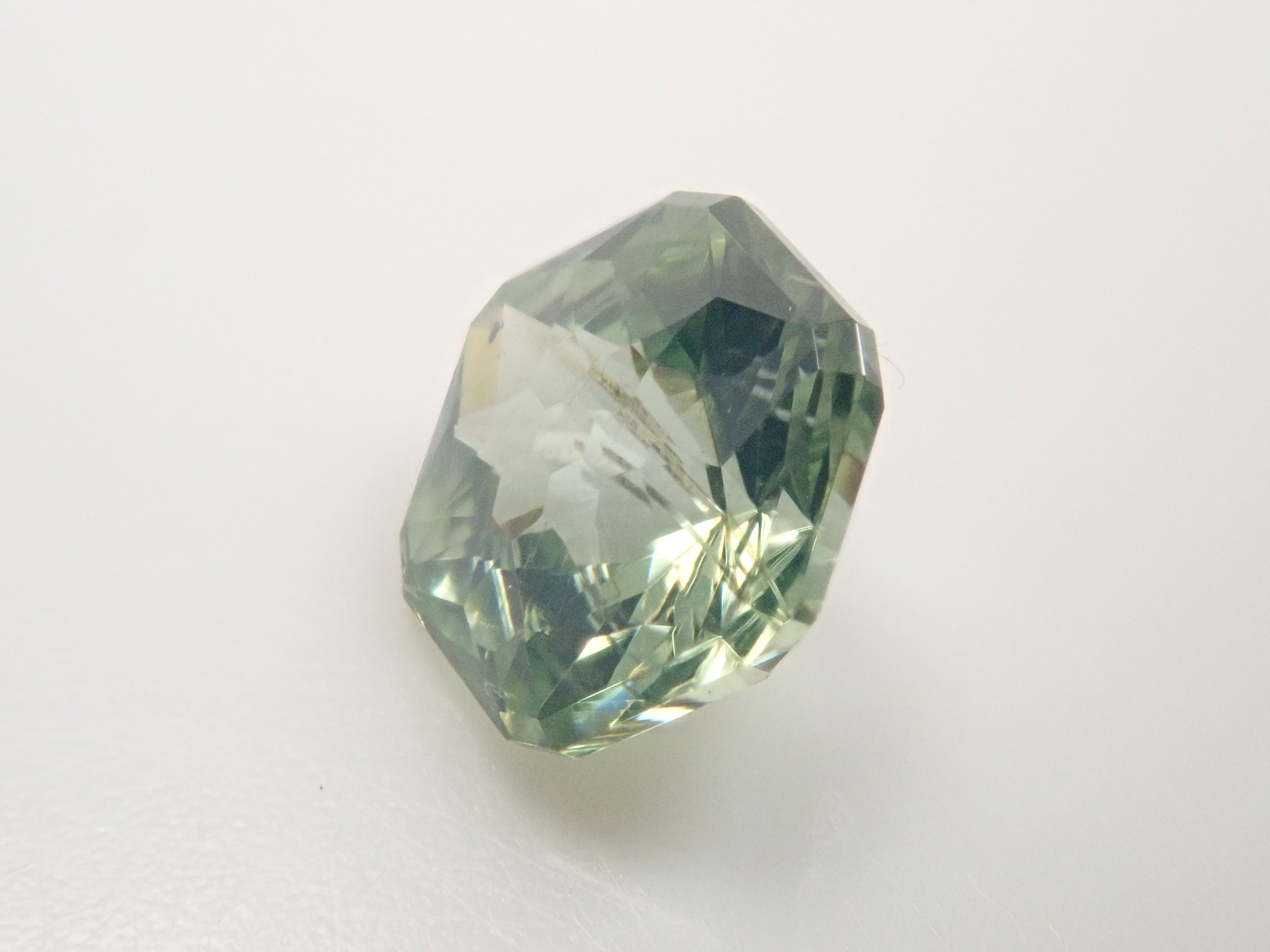 【11/17 22時販売】スリランカ産グリーンジルコン 0.734ctルース