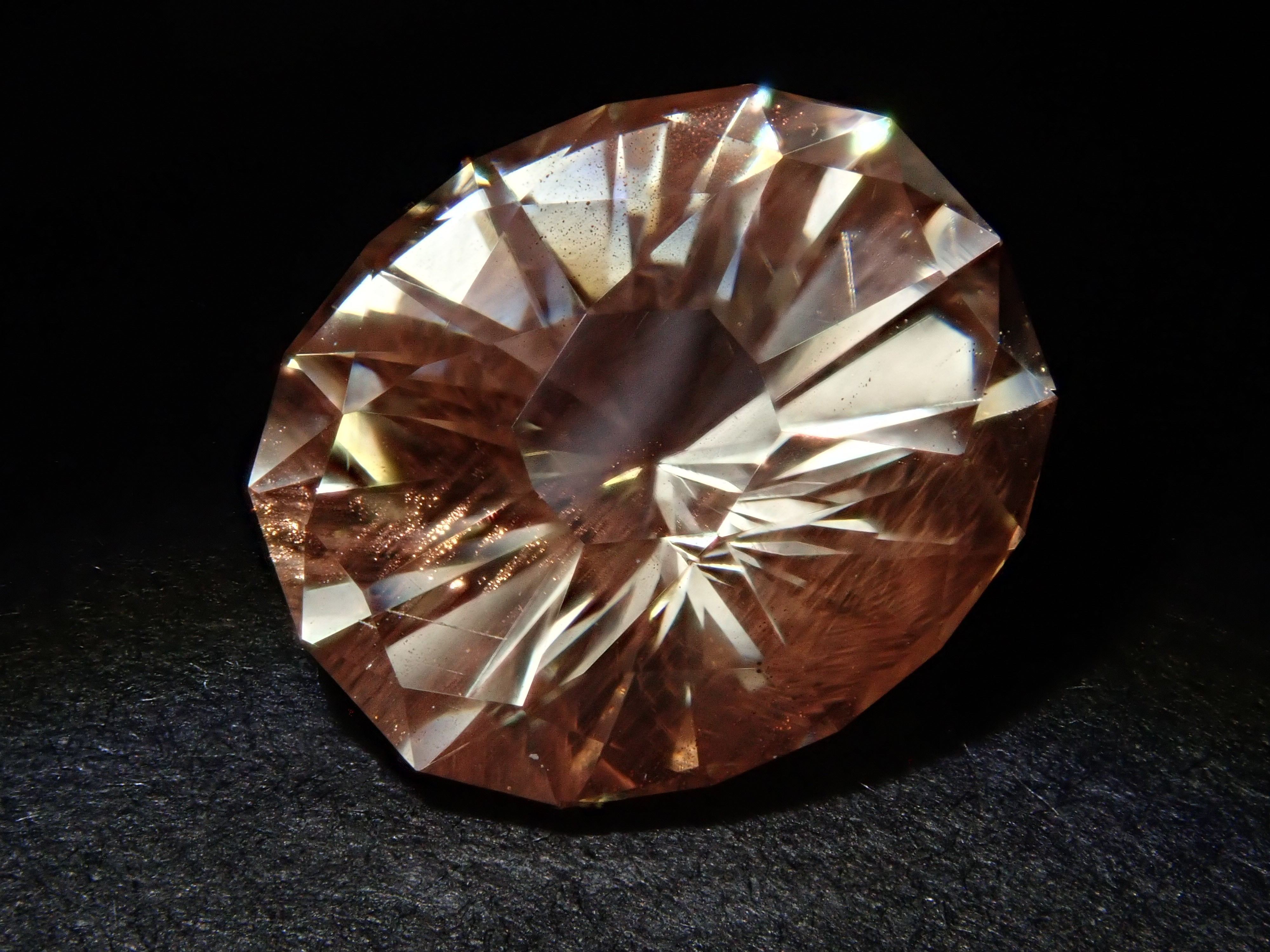 アメリカ産オレゴンサンストーン 2.594ctルース