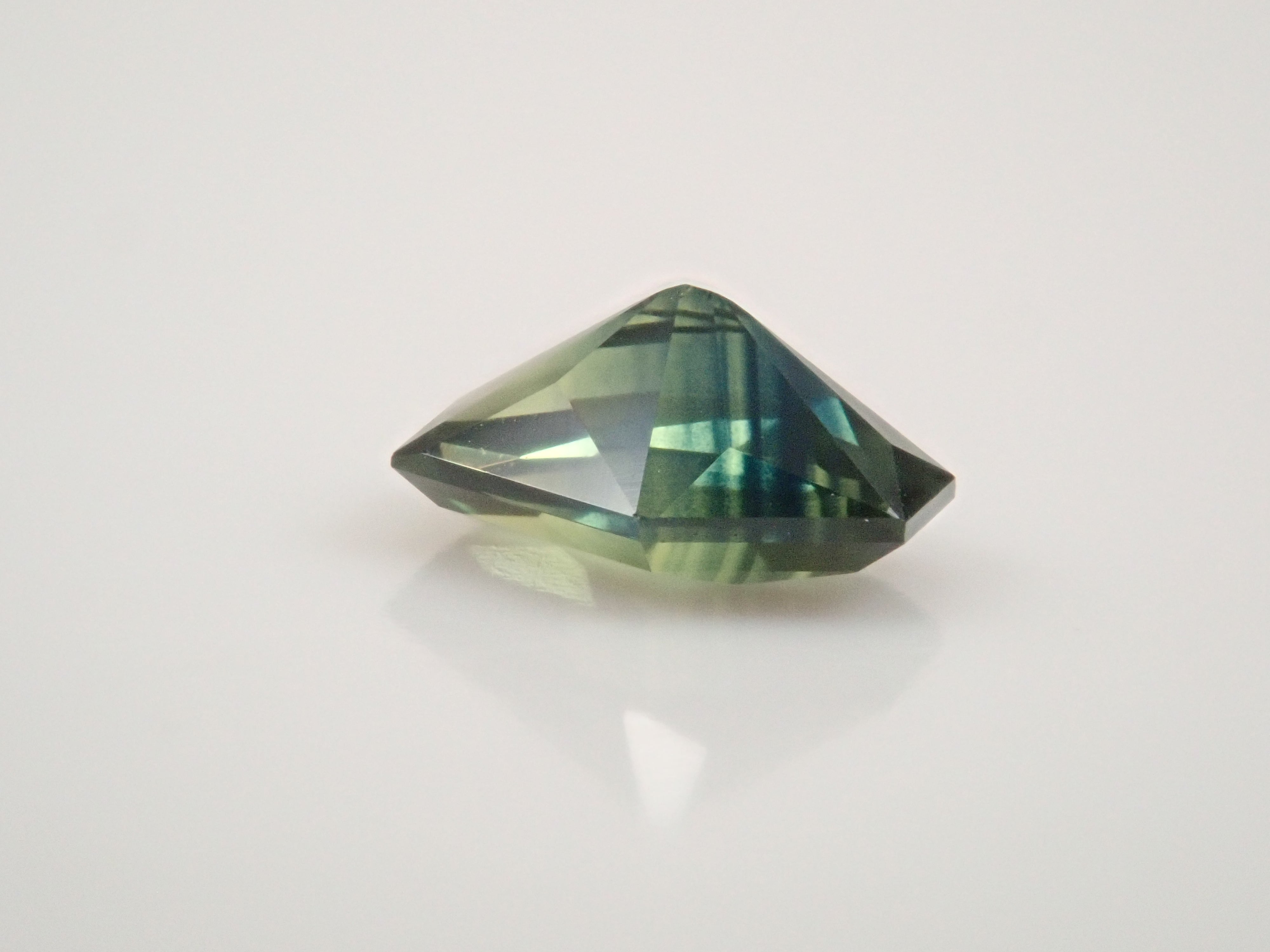 【11/18 22時販売】タンザニア産バイカラーサファイア 0.343ctルース