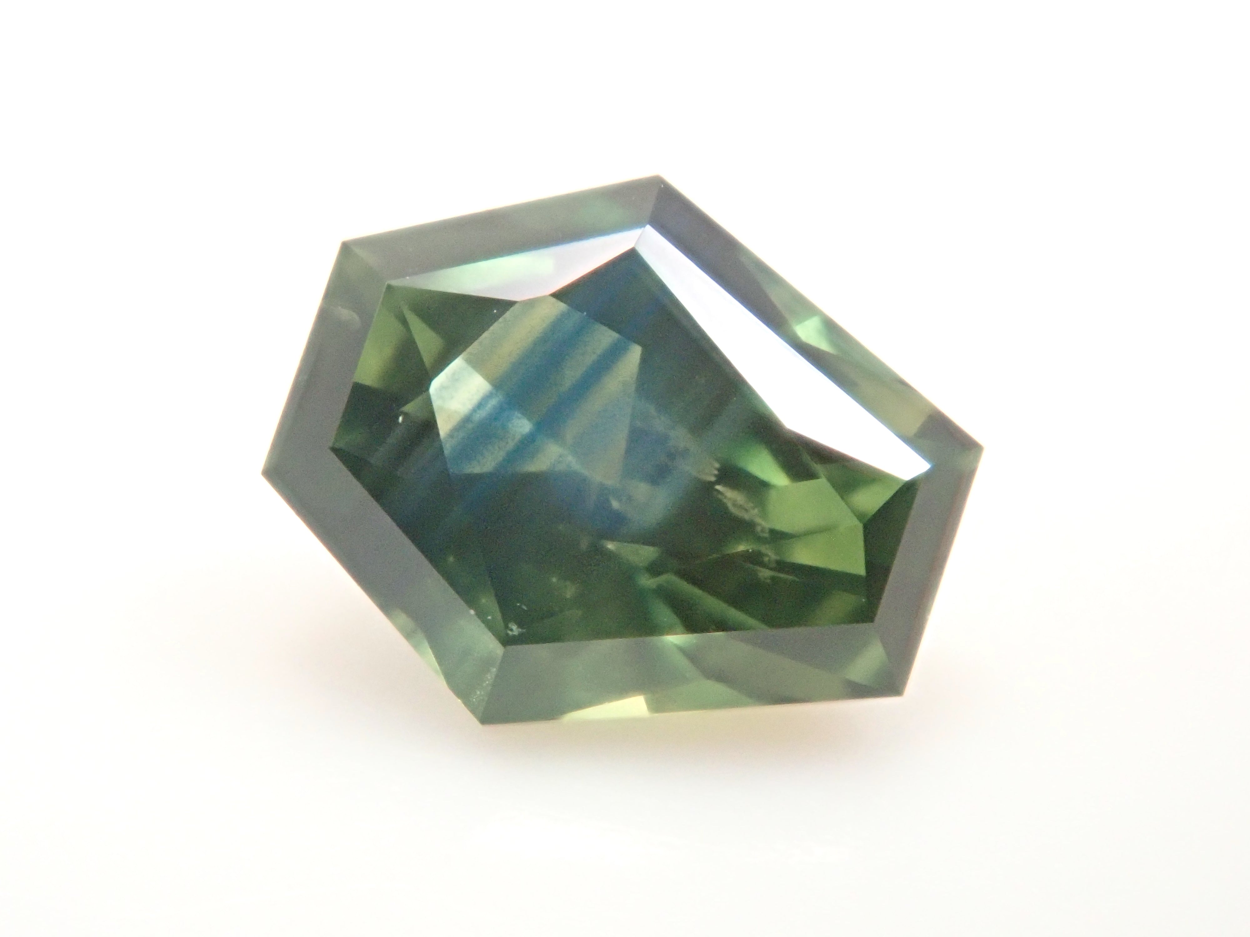 【11/18 22時販売】タンザニア産バイカラーサファイア 0.343ctルース