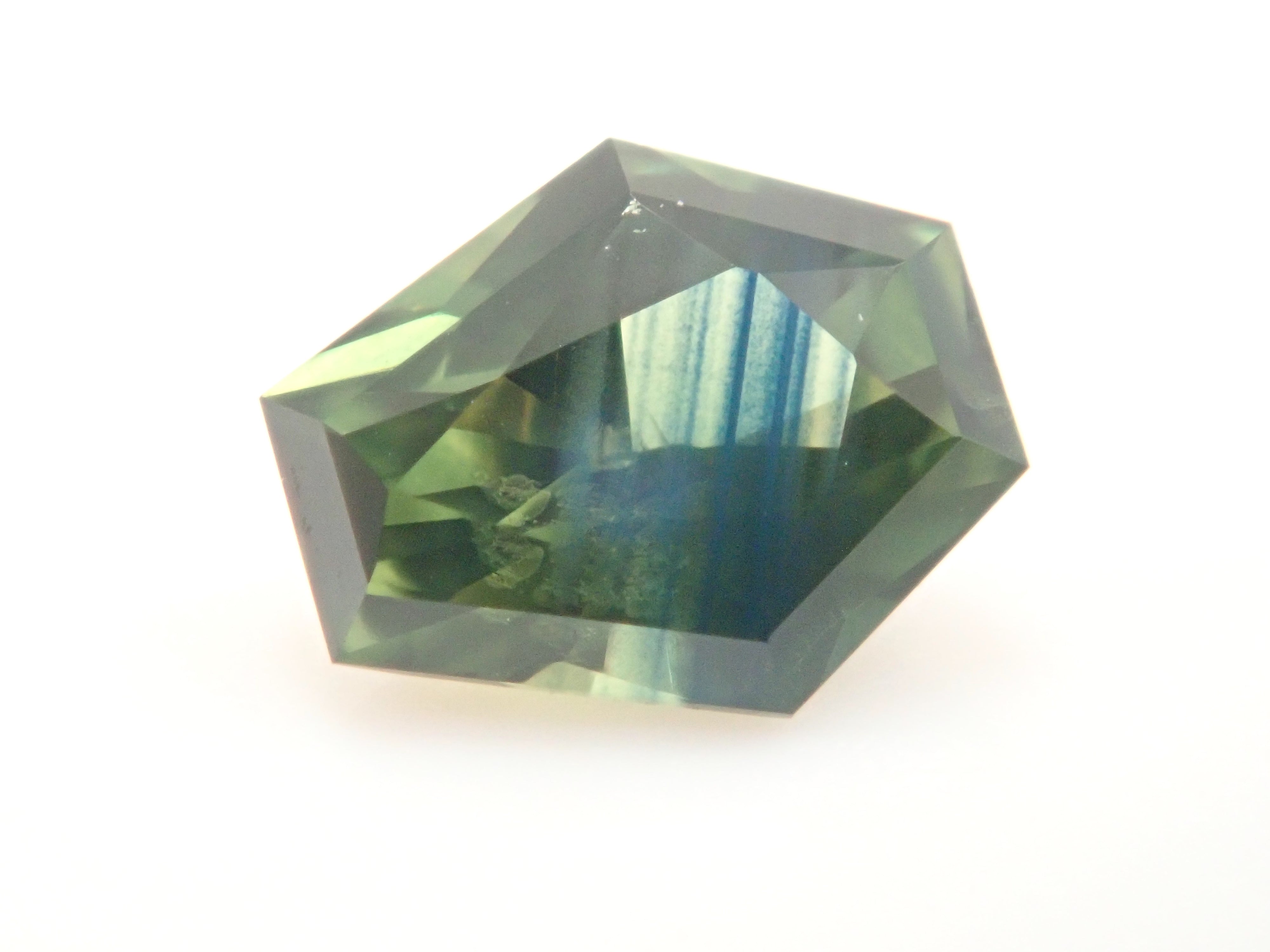 【11/18 22時販売】タンザニア産バイカラーサファイア 0.343ctルース