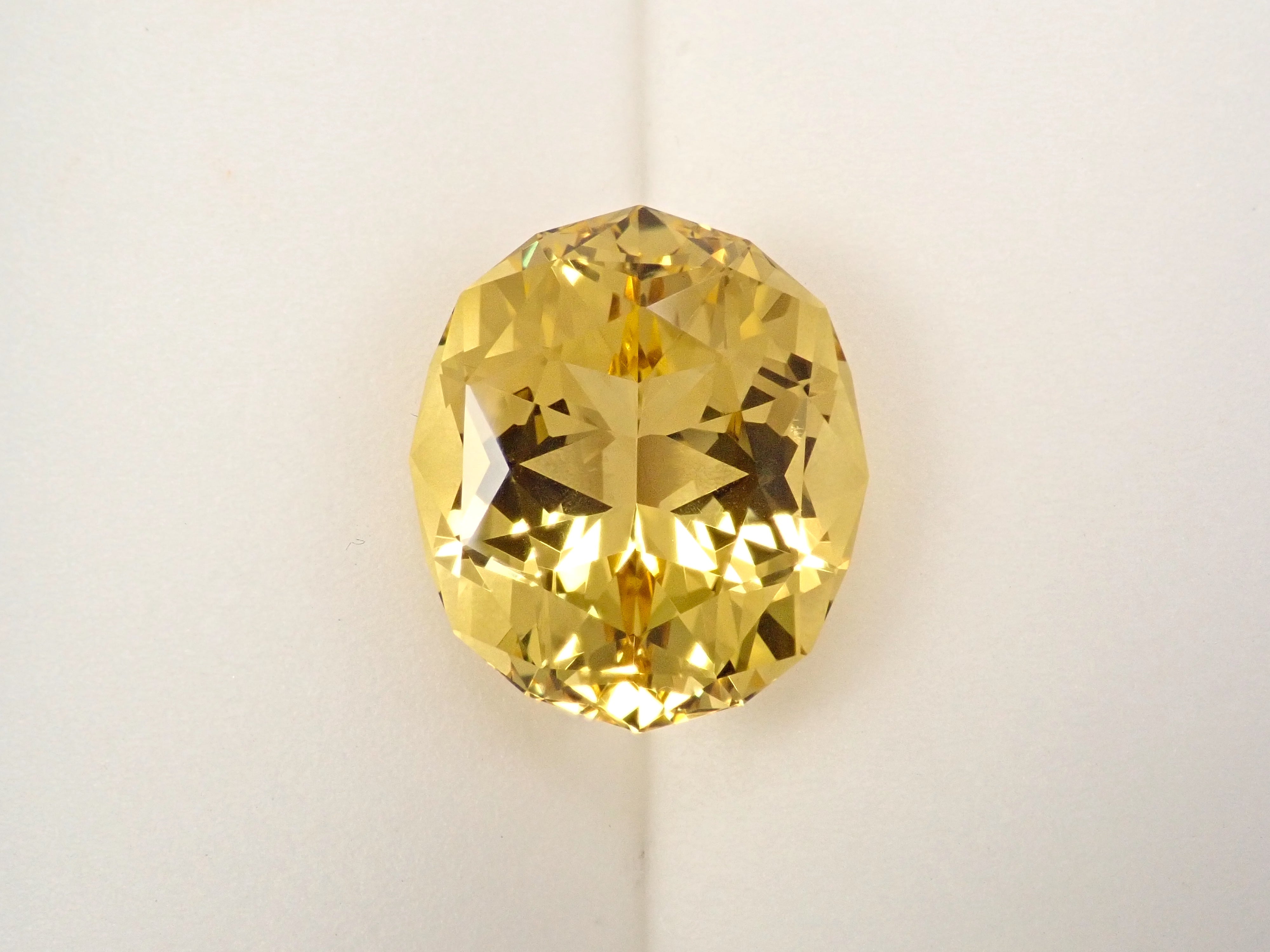 【11/20 22時販売】ブラジル産イエローベリル 9.747ctルース