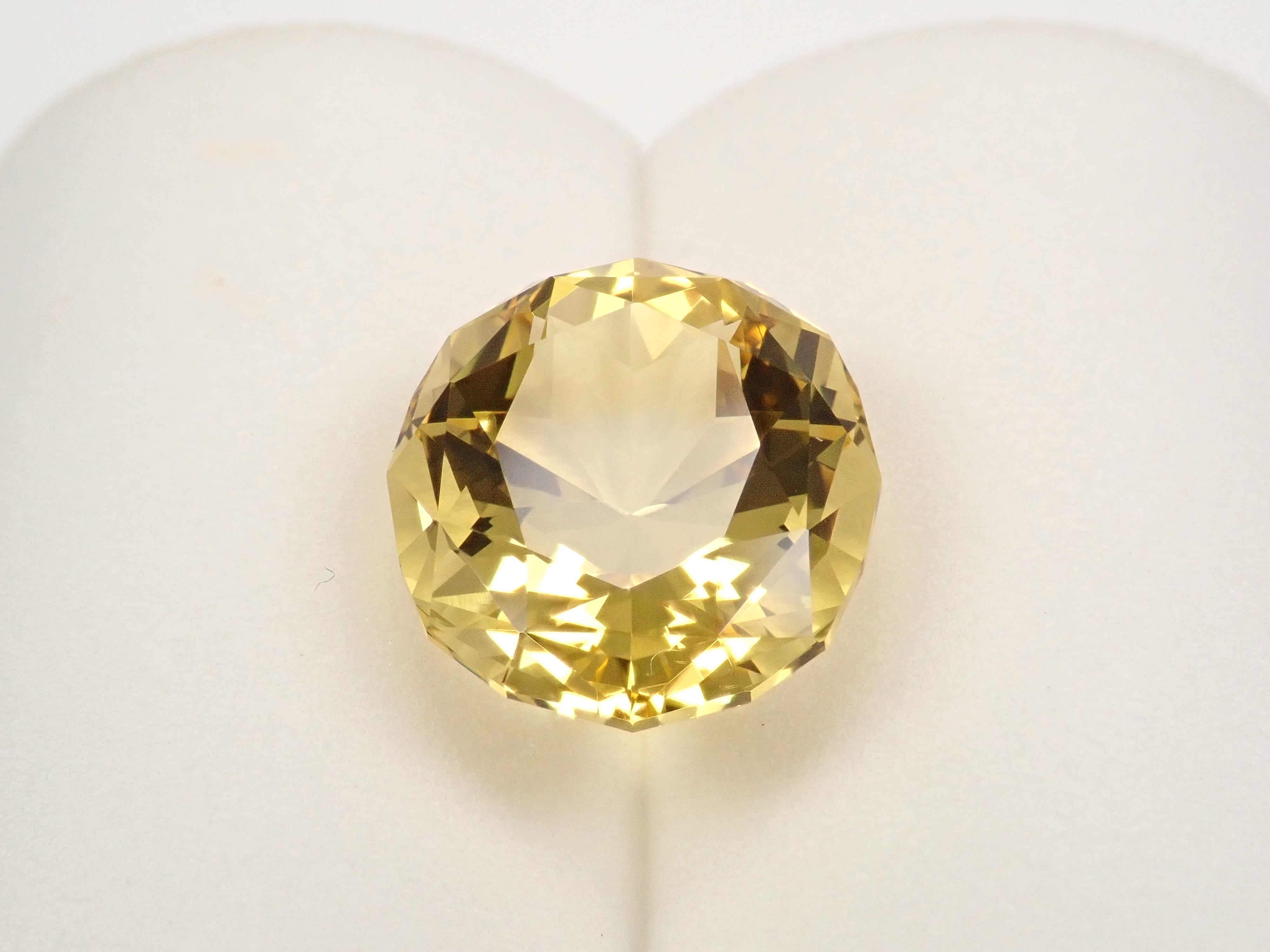 【11/20 22時販売】ブラジル産イエローベリル 9.747ctルース