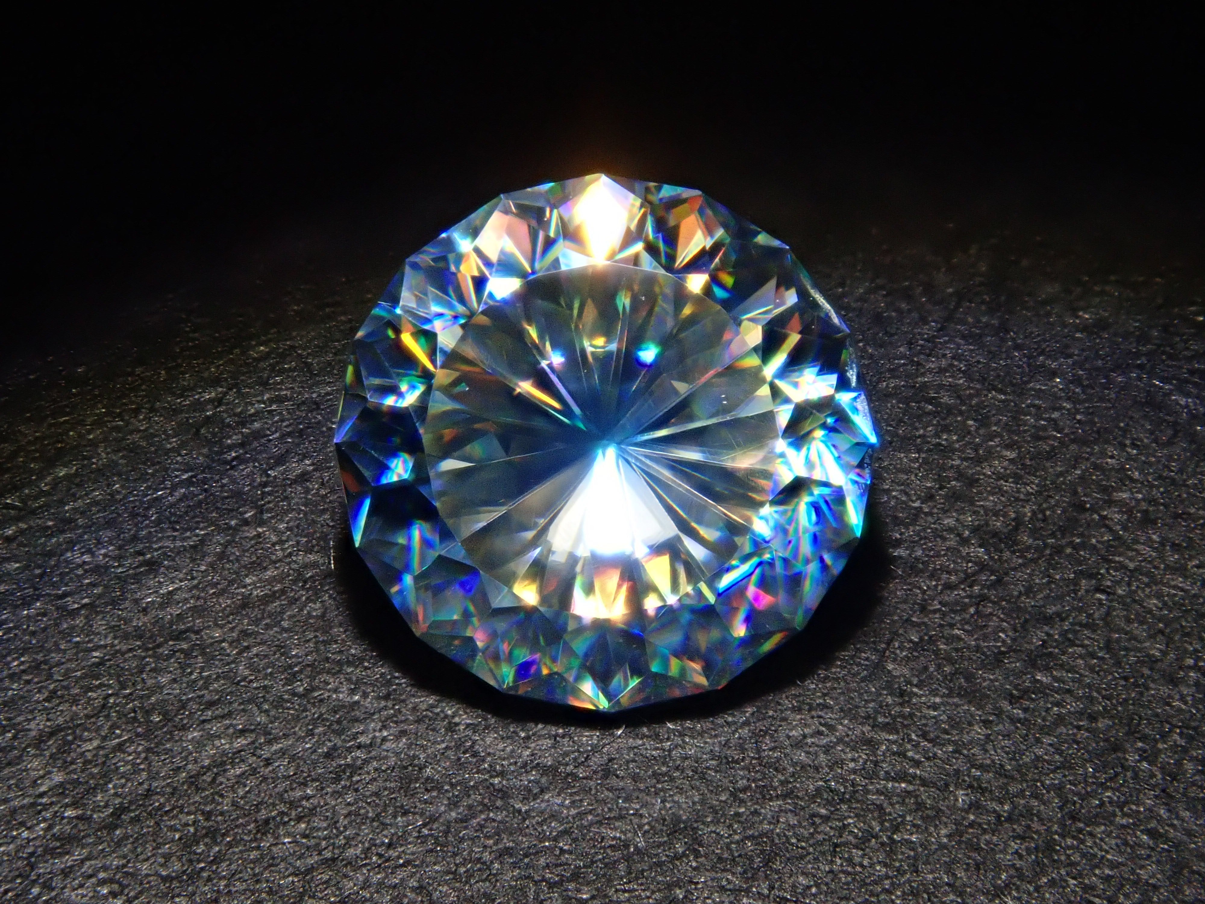 【11/23 22時販売】合成ルチル 6.1mm/1.312ctルース