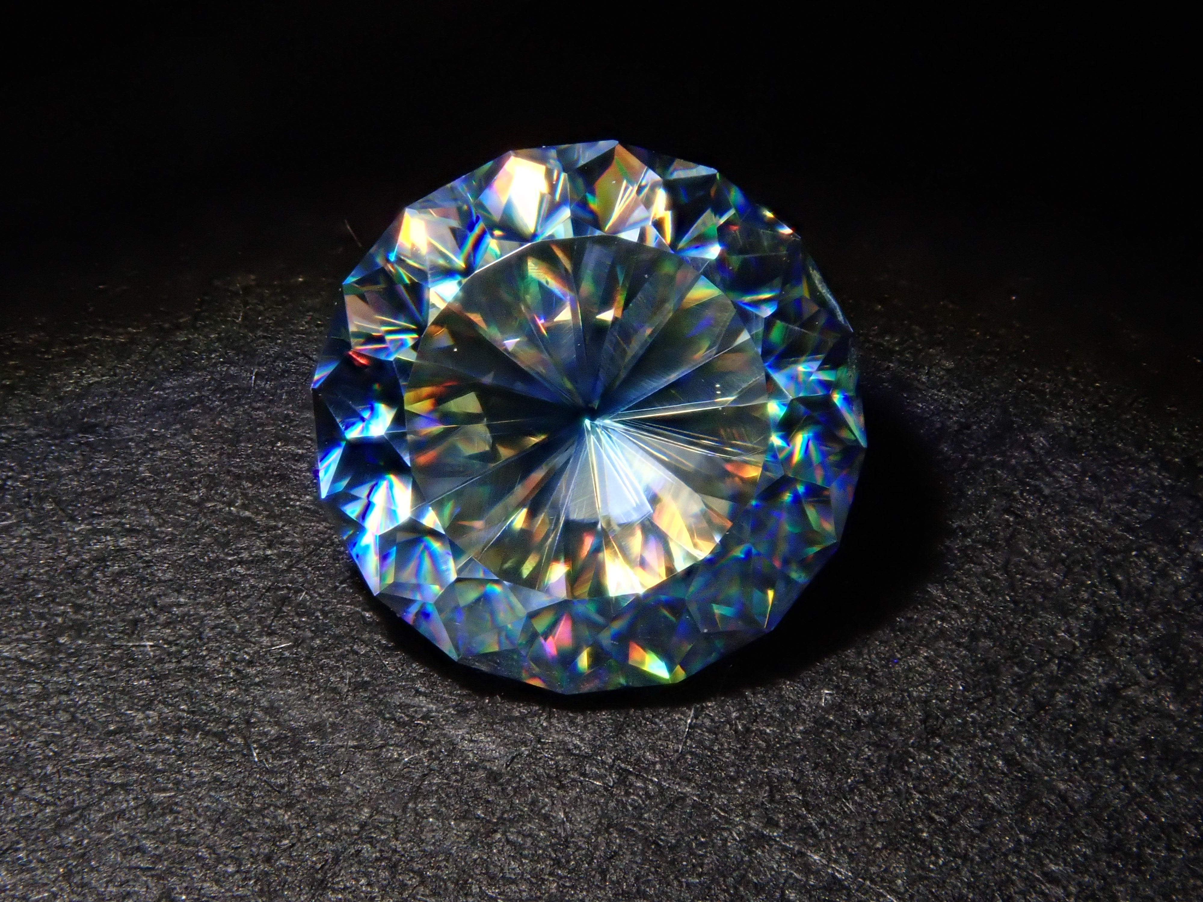 【11/23 22時販売】合成ルチル 6.1mm/1.312ctルース