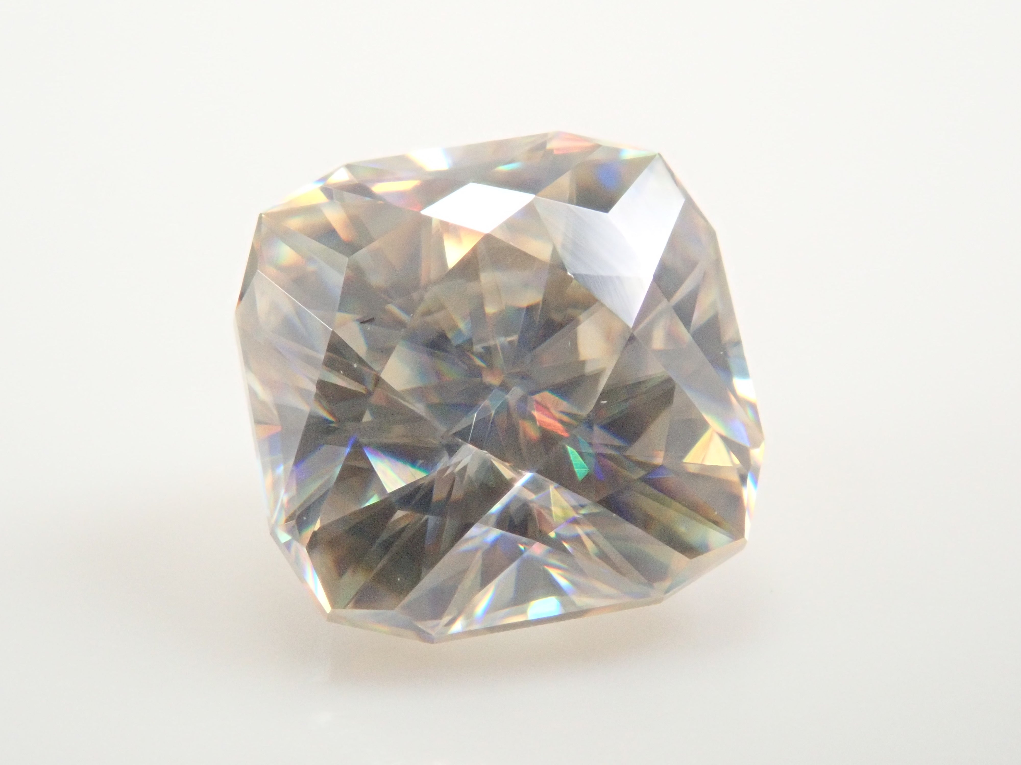 Synthetic rutile 1.681ct loose stone