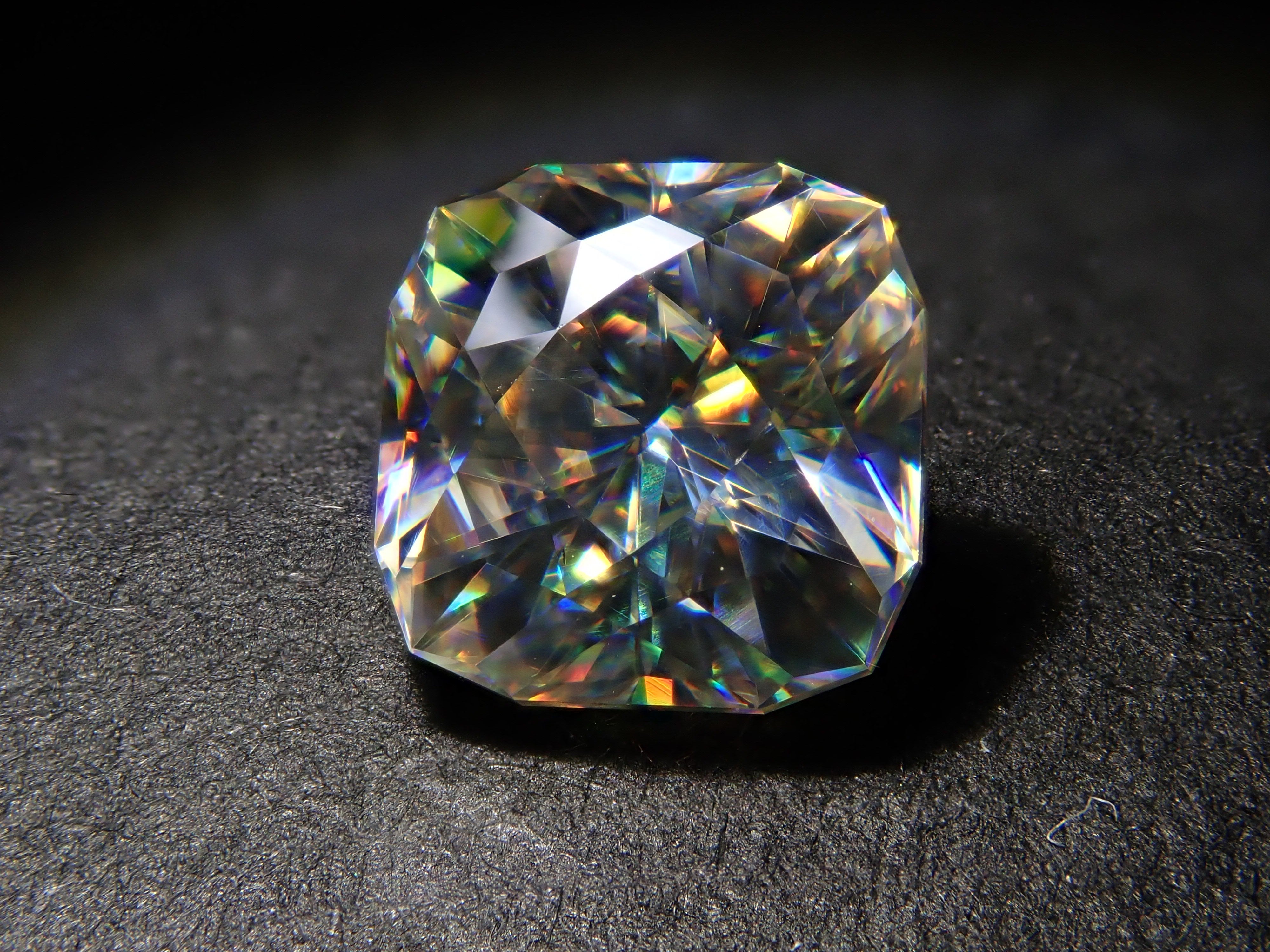 Synthetic rutile 1.681ct loose stone