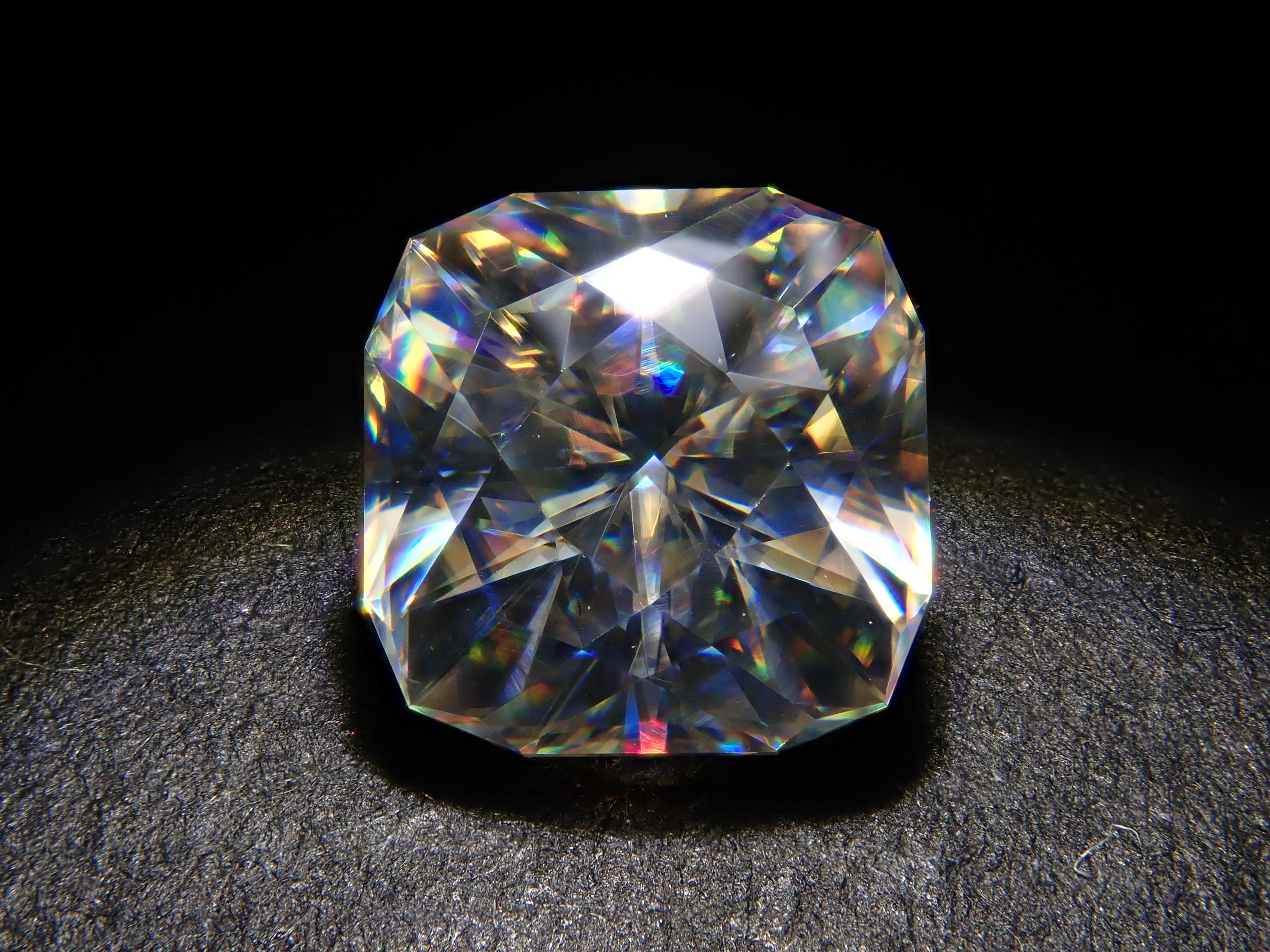 Synthetic rutile 1.681ct loose stone