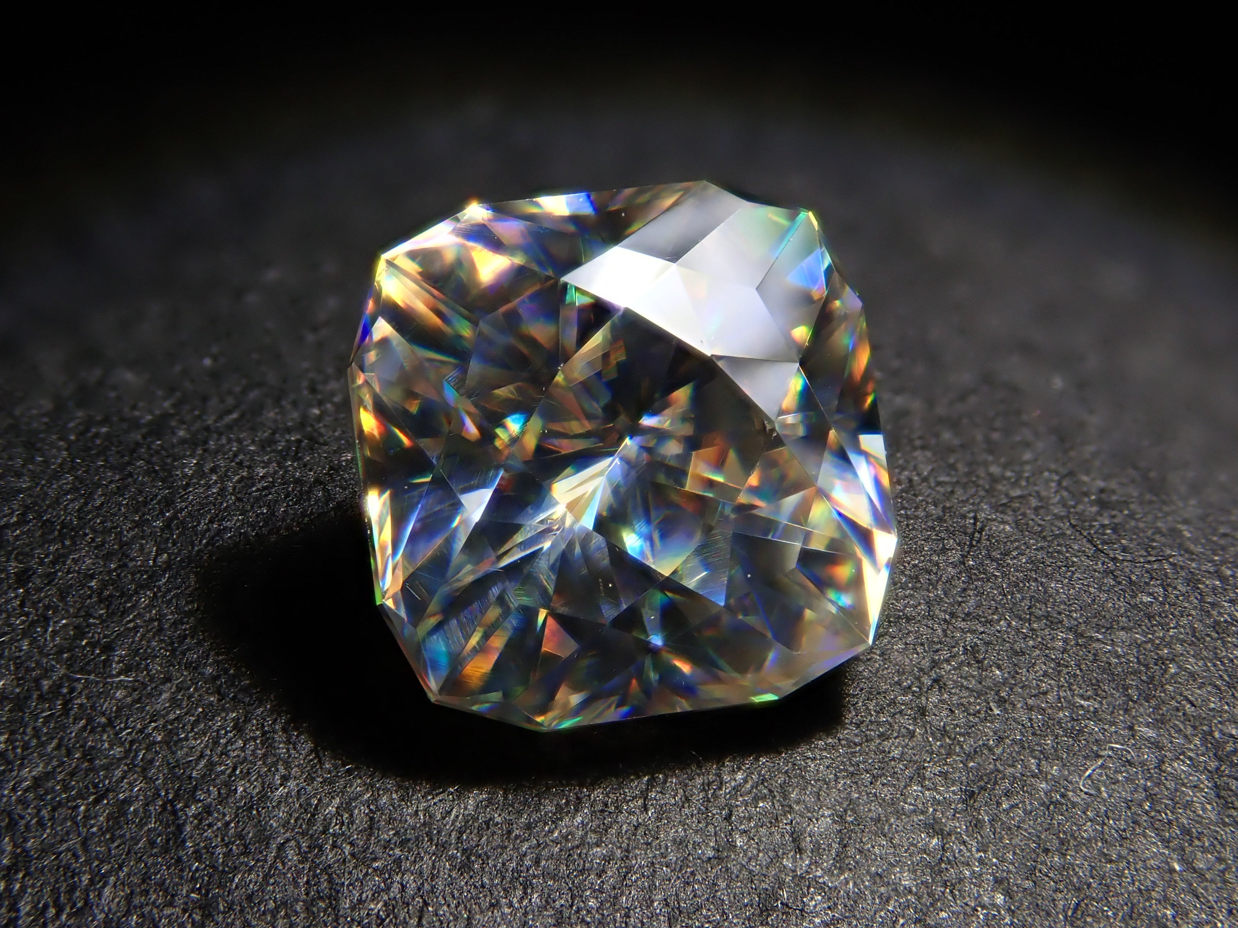 Synthetic rutile 1.681ct loose stone