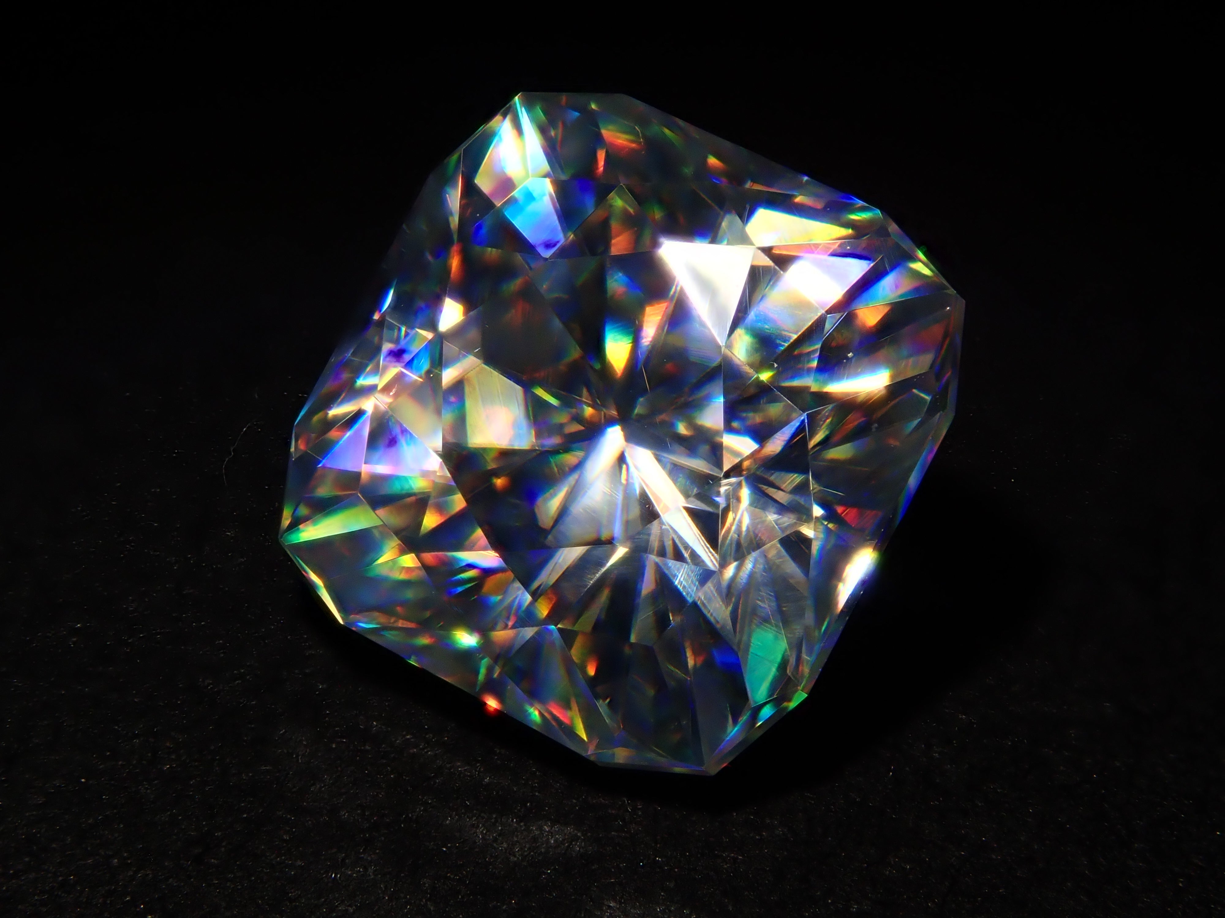 【11/16 22時販売】合成ルチル 3.637ctルース