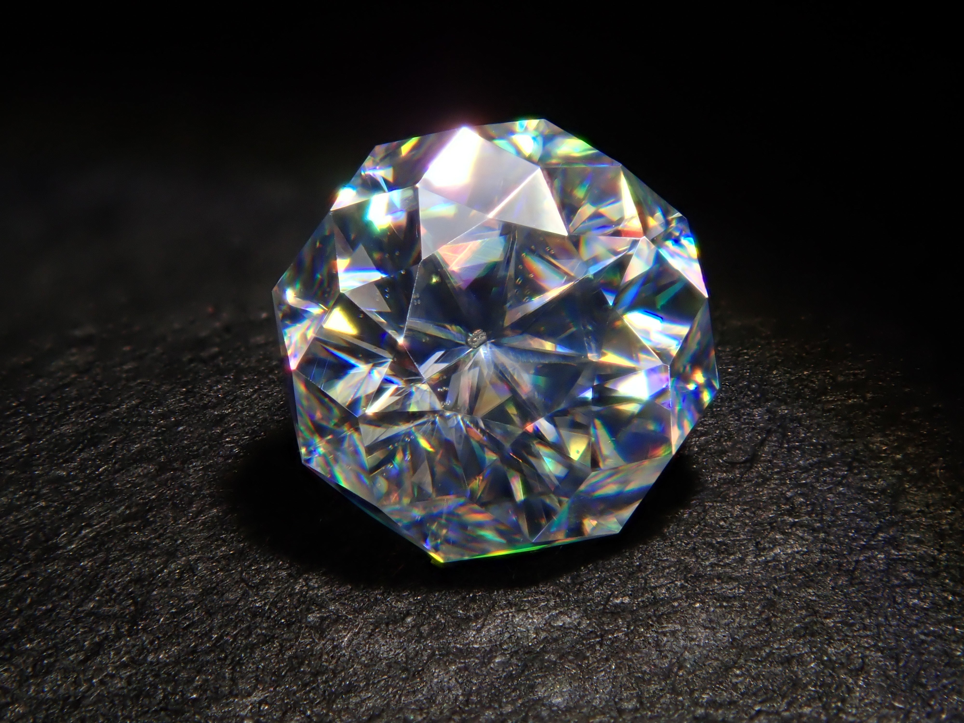 【12/25 22時販売】合成ルチル 0.538ctルース