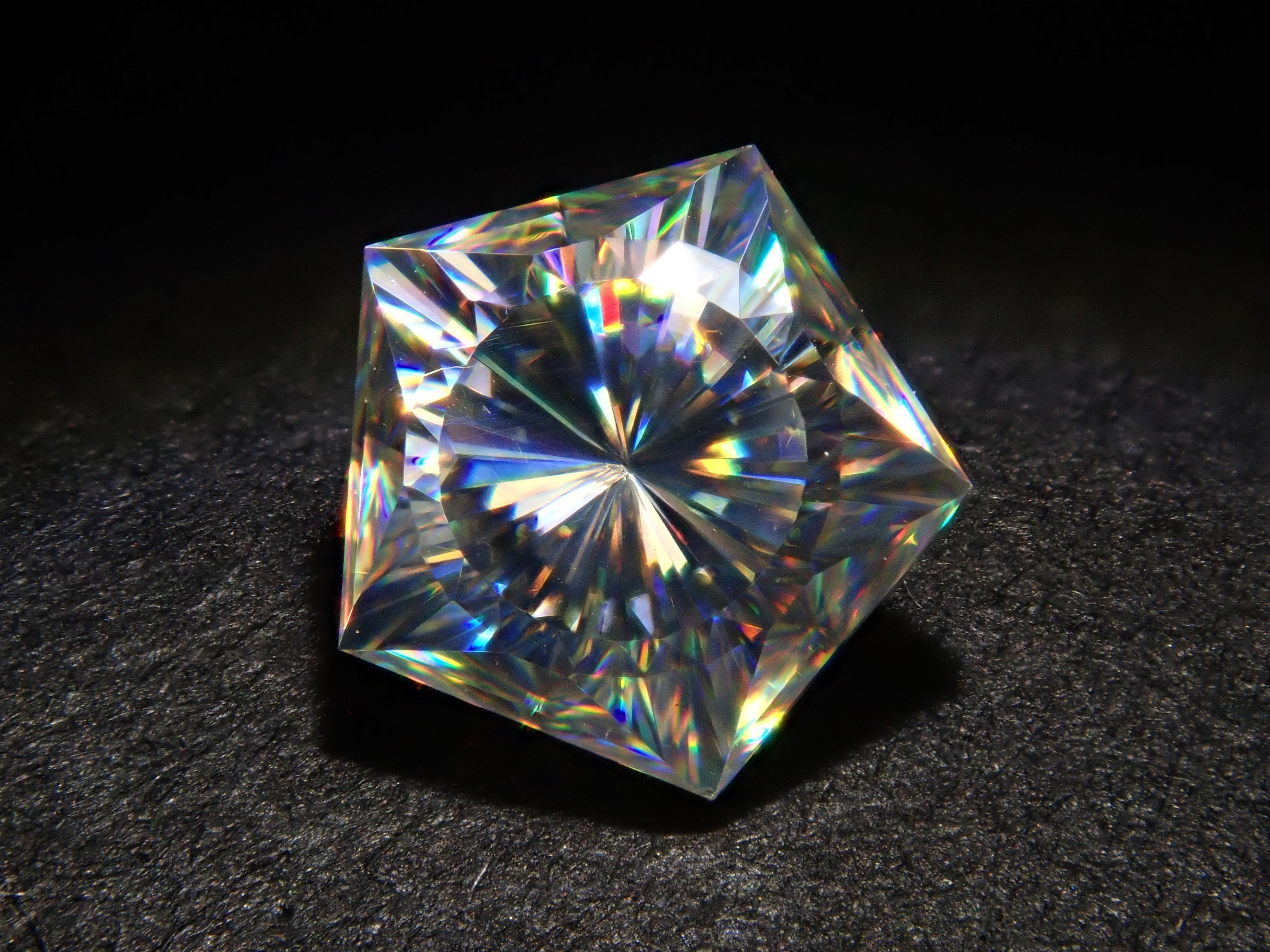 【11/16 22時販売】合成ルチル 1.020ctルース