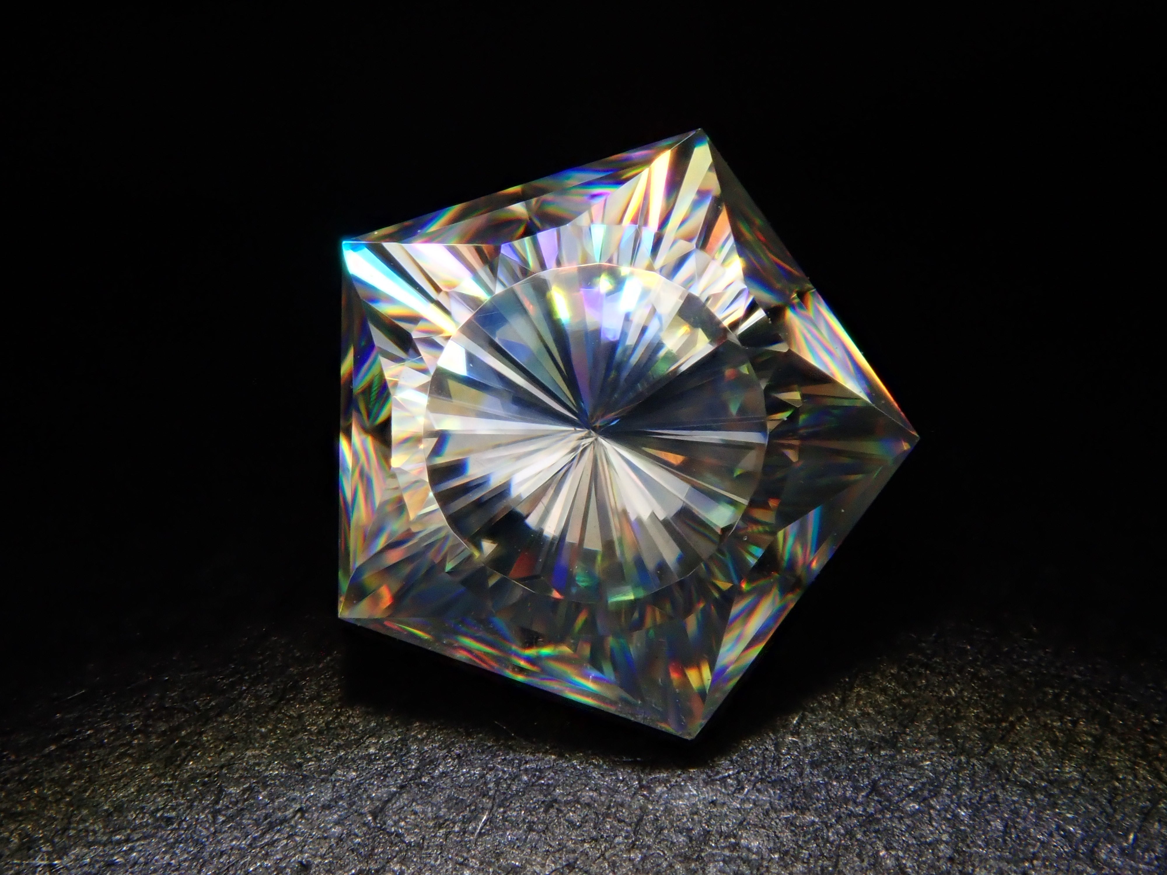 【11/16 22時販売】合成ルチル 1.020ctルース