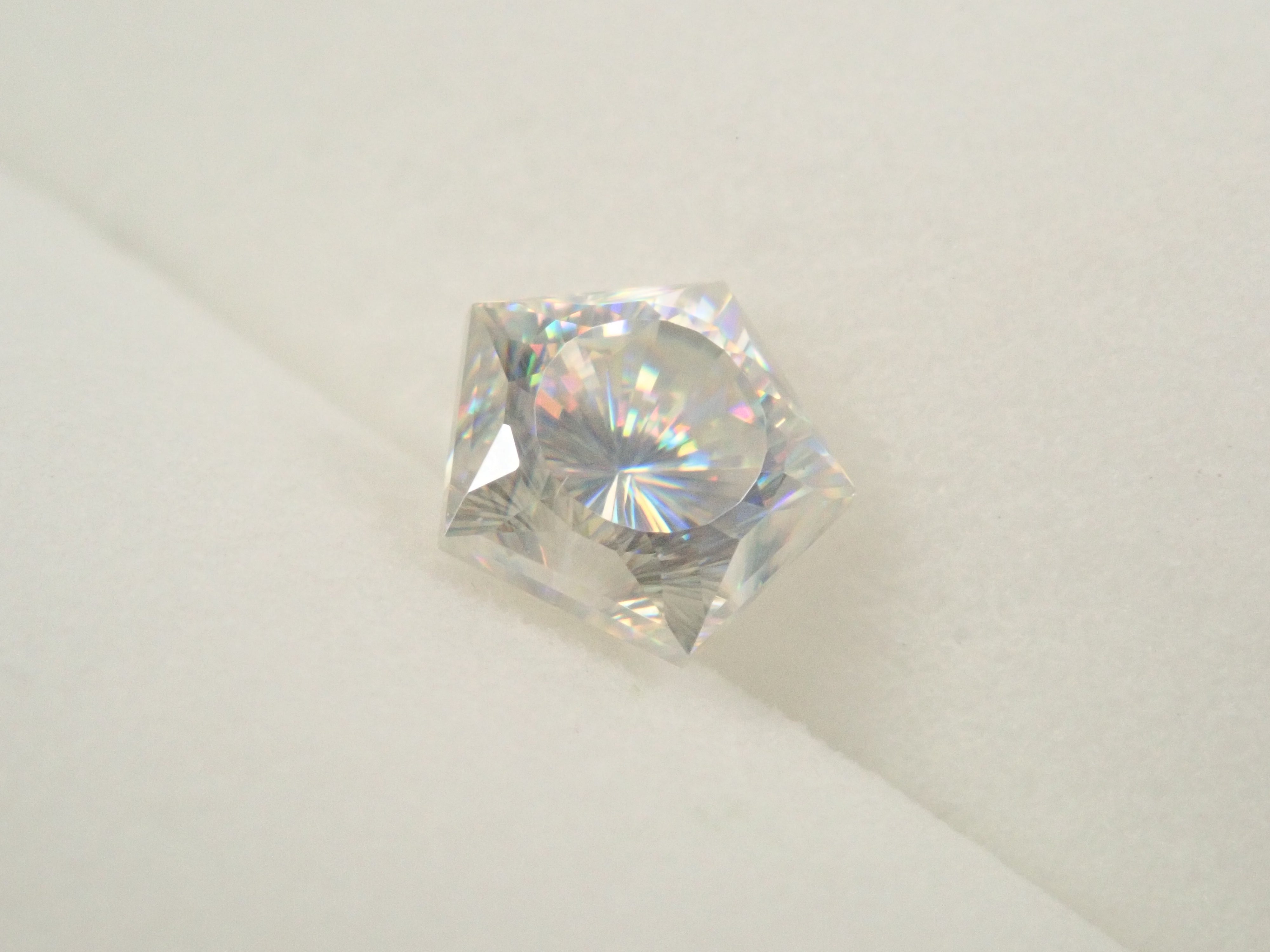 【11/16 22時販売】合成ルチル 1.020ctルース