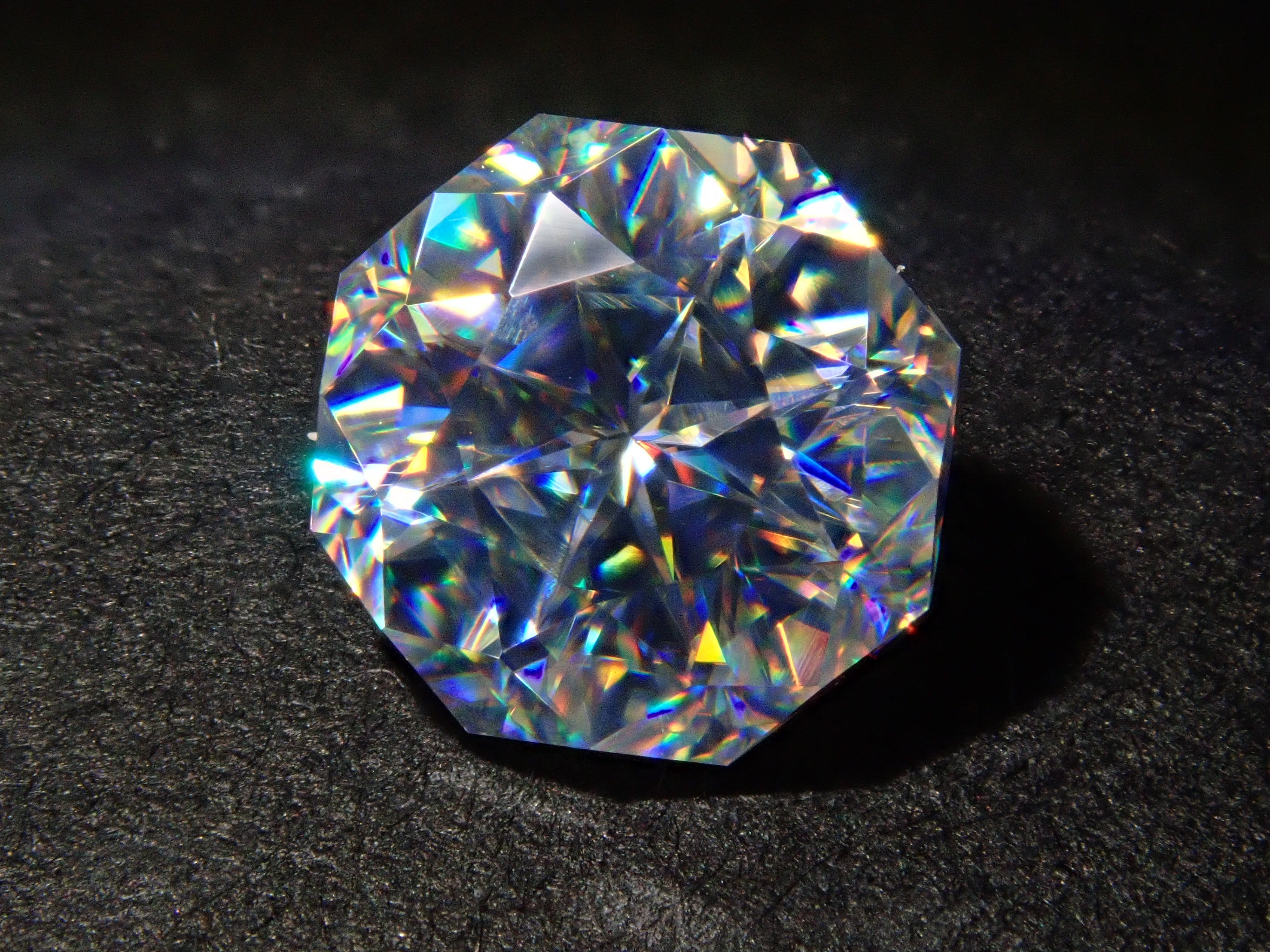 【11/27 22時販売】合成ルチル 6.2mm/1.490ctルース