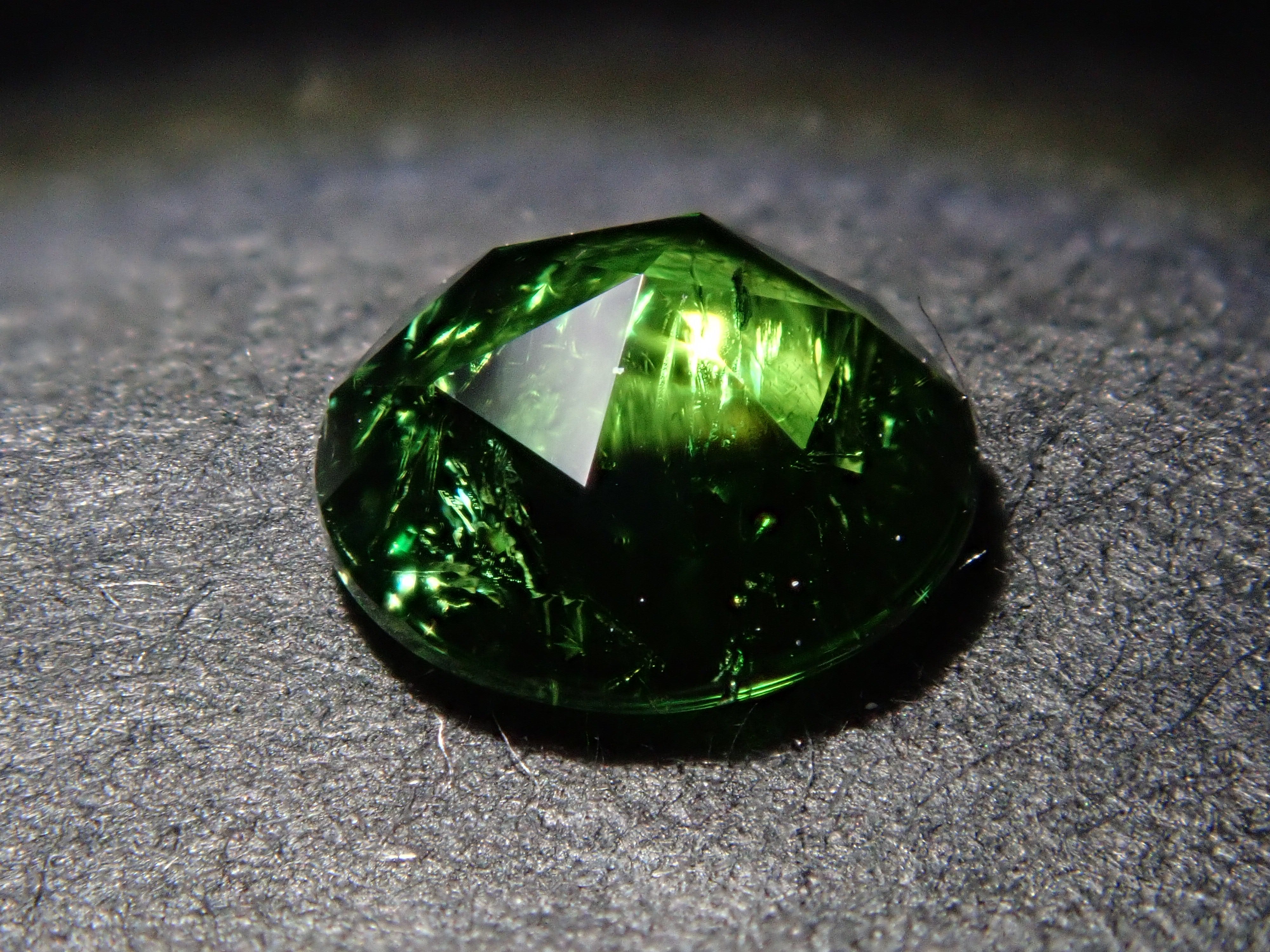 【11/18 22時販売】ブラジル産グリーントルマリン 5.0mm/0.401ctルース(ローズカット)