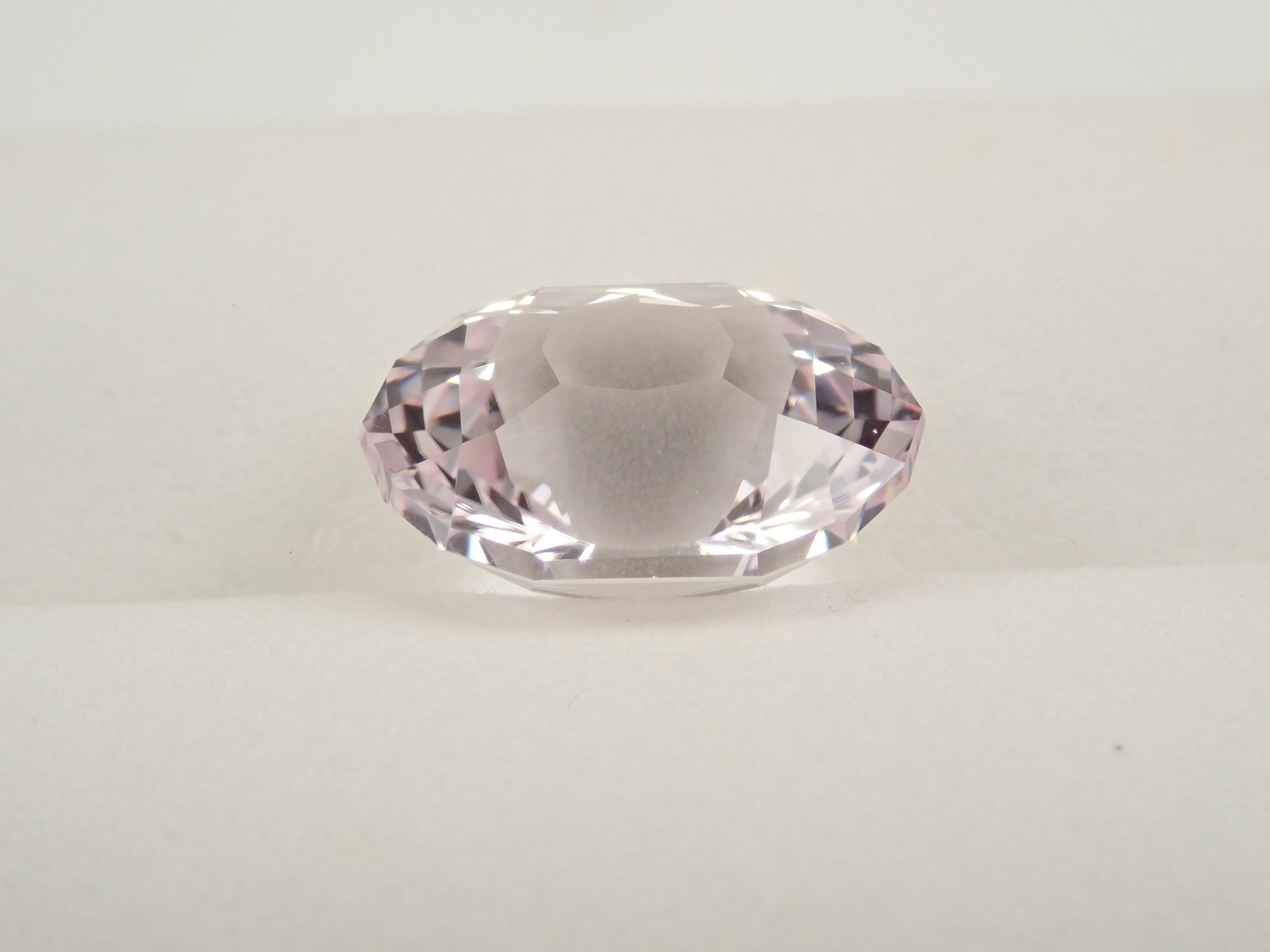 【11/18 22時販売】アフガニスタン産クンツァイト 7.335ctルース