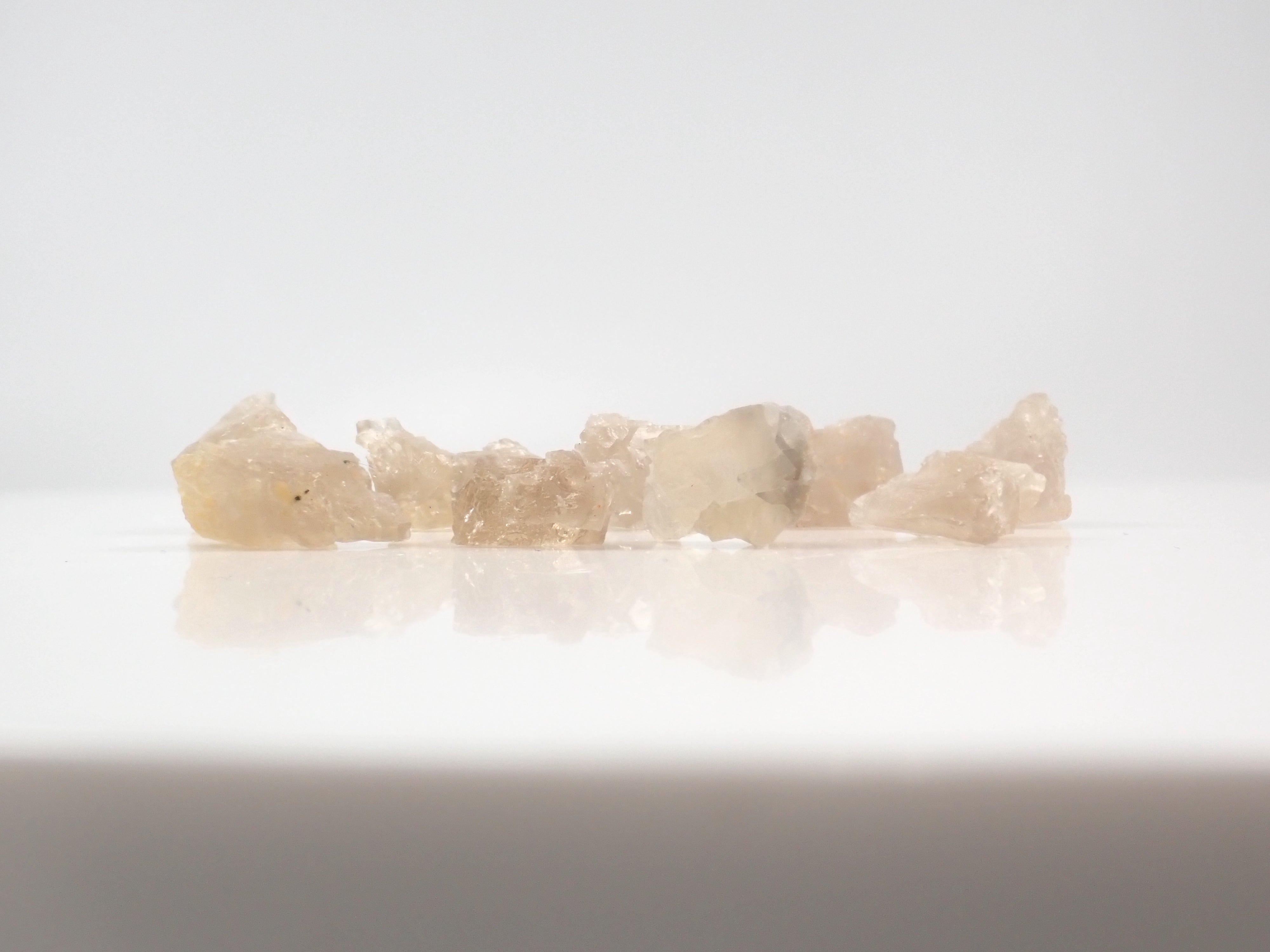 【11/15 22時販売】ミャンマー産ペタライト1石原石(平均6.0ct)《複数購入割引有》