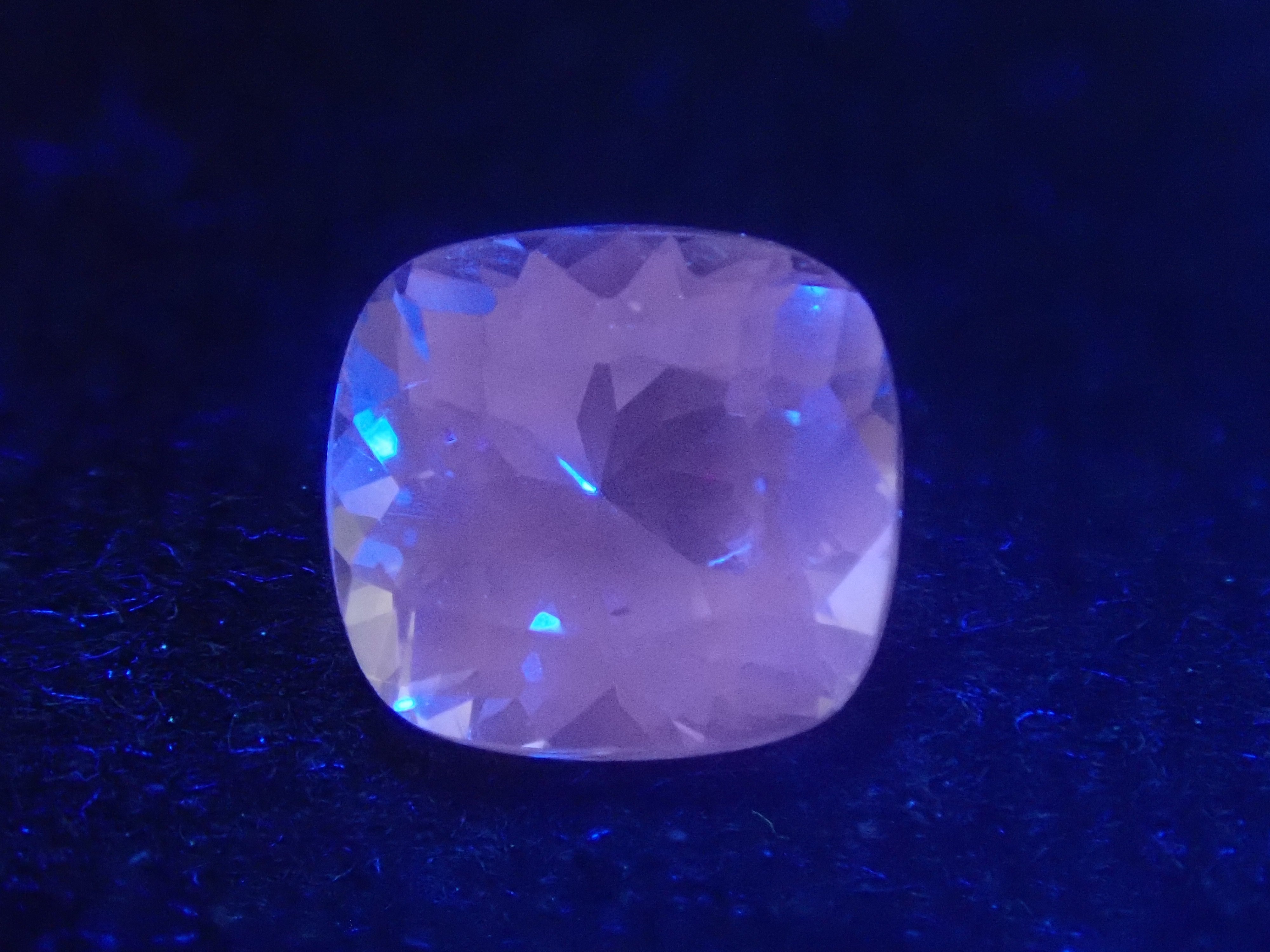 【11/15 22時販売】《限定7石》マダガスカル産カラーレスアパタイト1石ルース(全石鑑別書付き,平均0.60ct)《複数購入割引有》