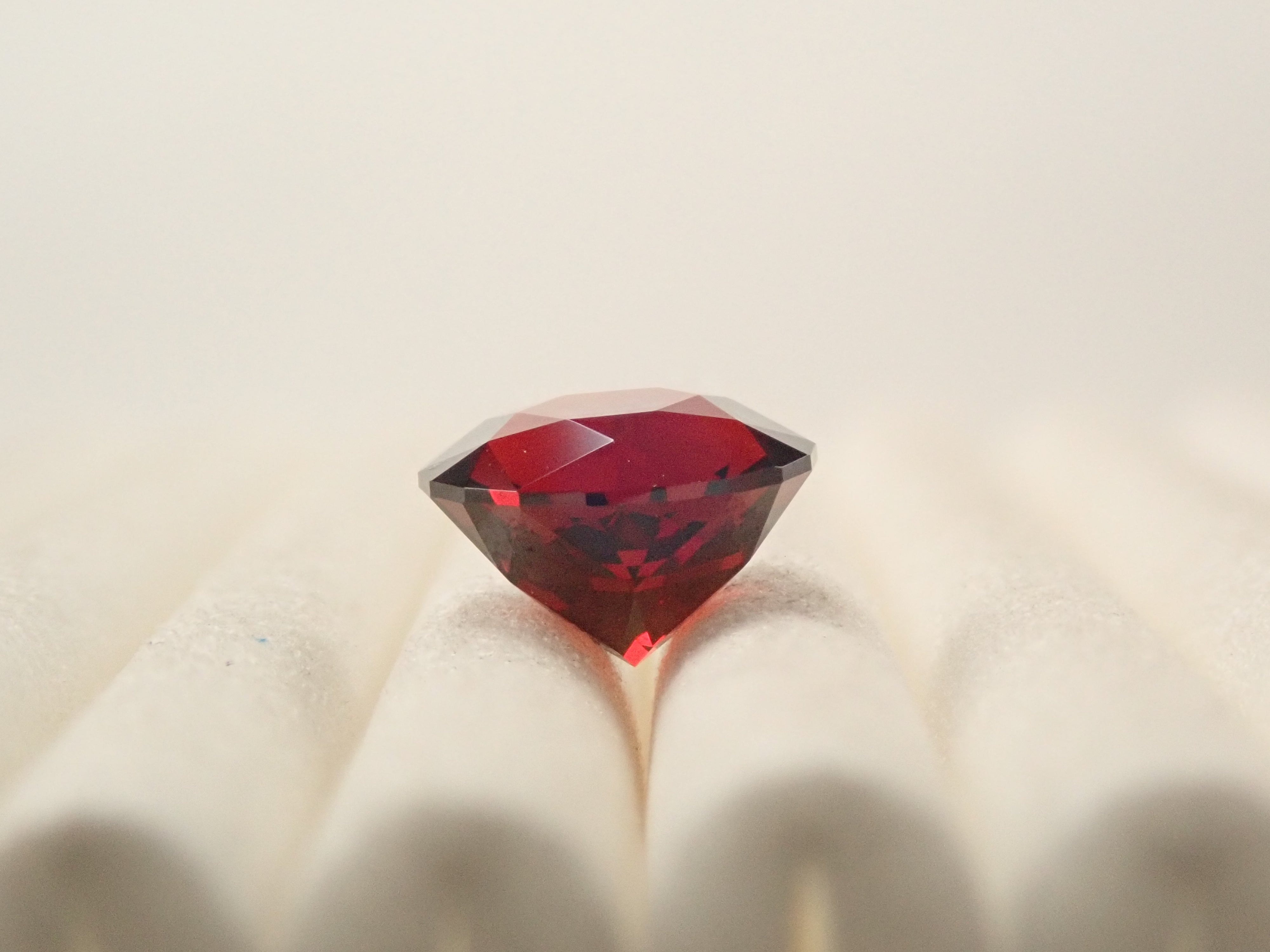 【12/15 22時販売】タンザニア産アルマンディンガーネット 6.4mm/1.271ctルース