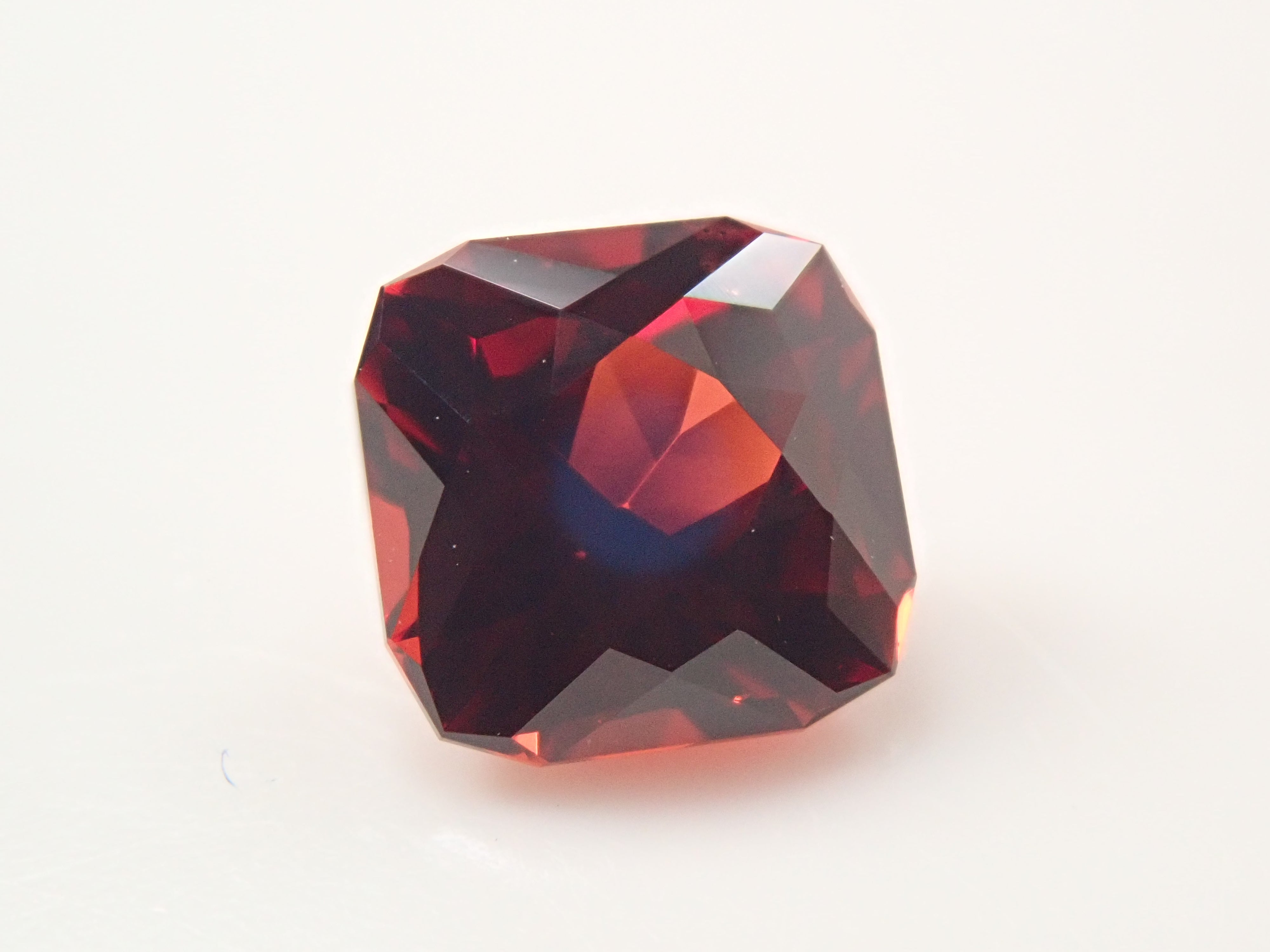 【12/31 22時販売】タンザニア産アルマンディンガーネット 0.885ctルース