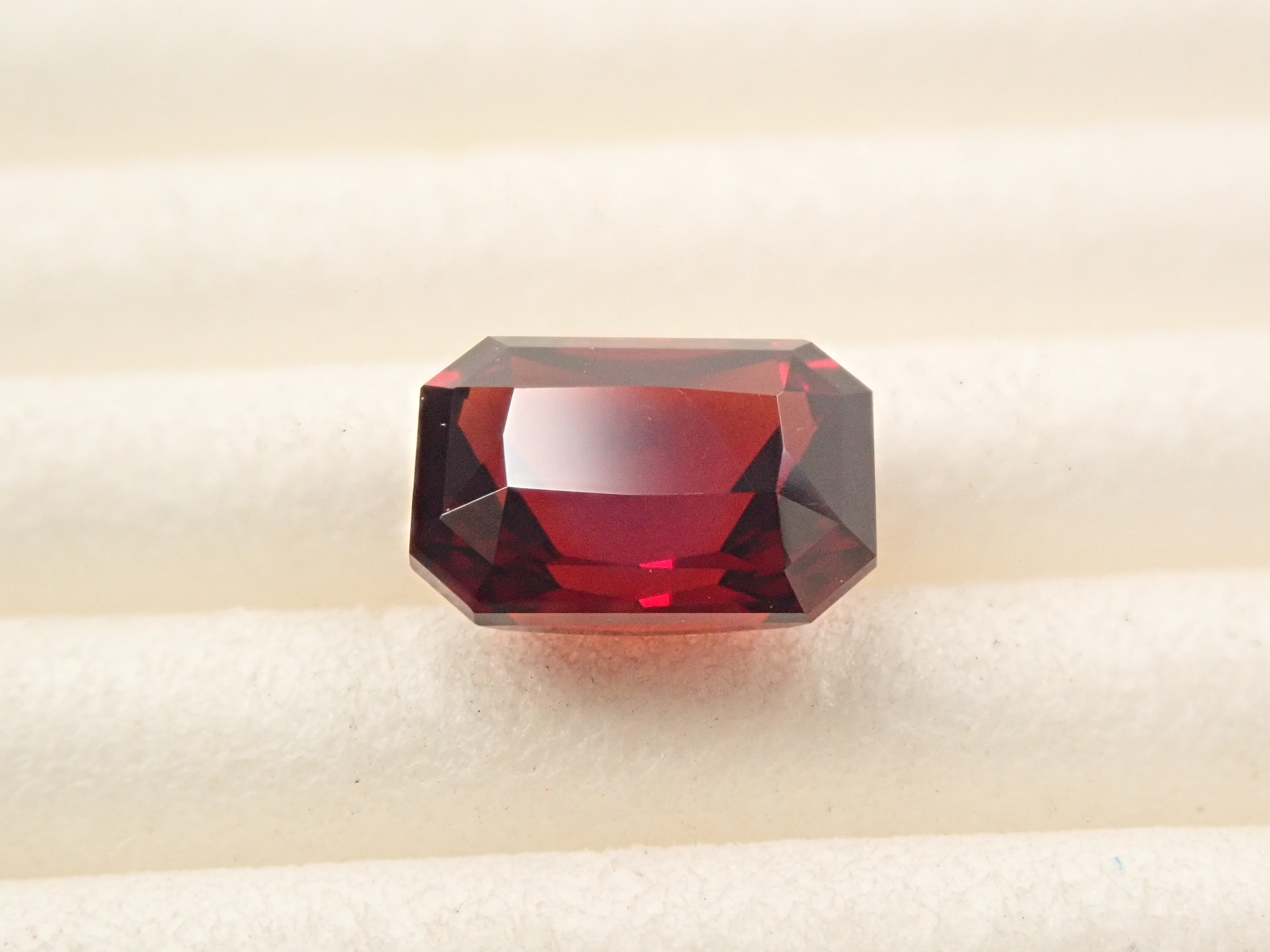 【11/29 22時販売】タンザニア産アルマンディンガーネット 1.282ctルース