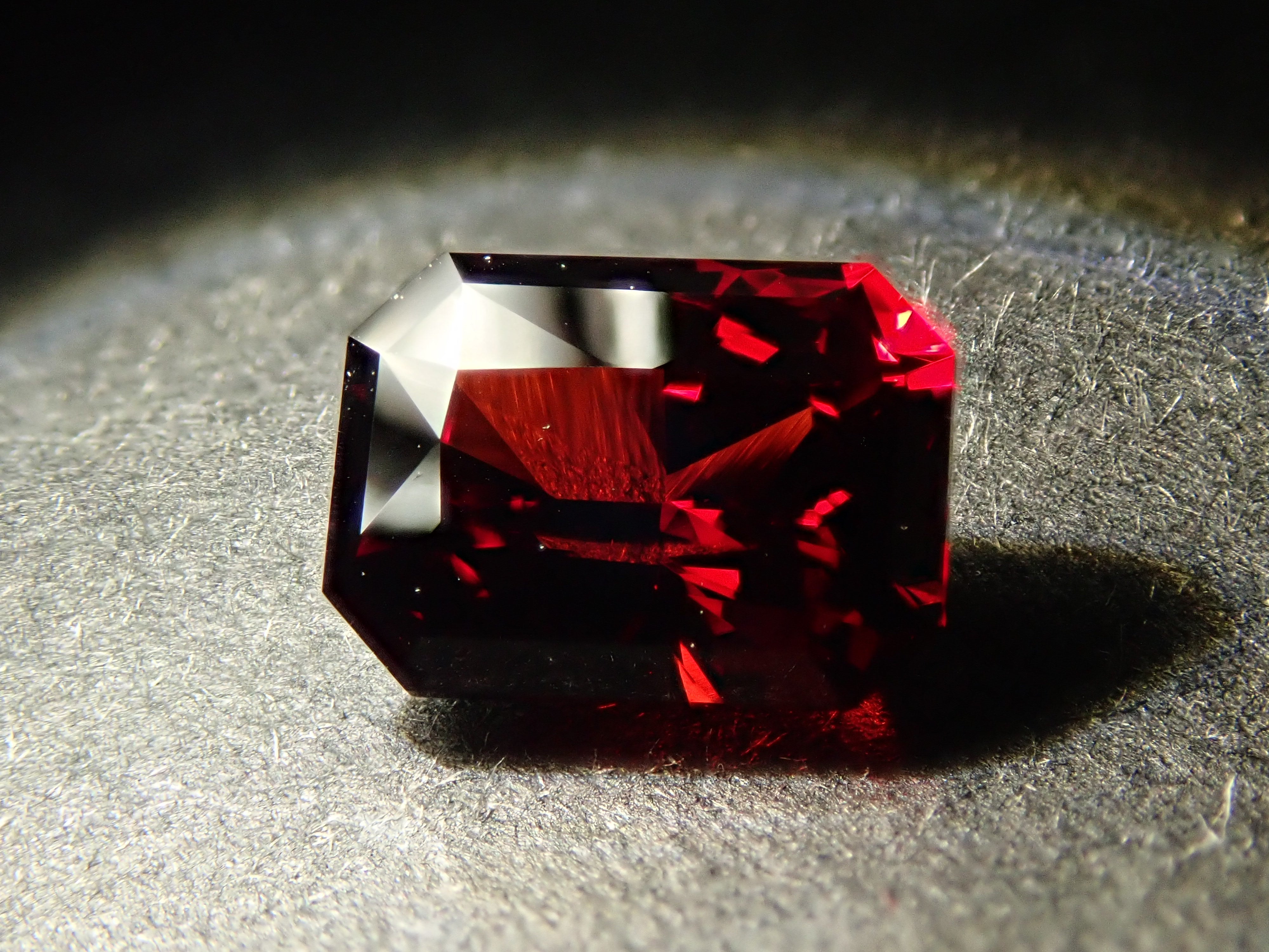 【11/29 22時販売】タンザニア産アルマンディンガーネット 1.282ctルース