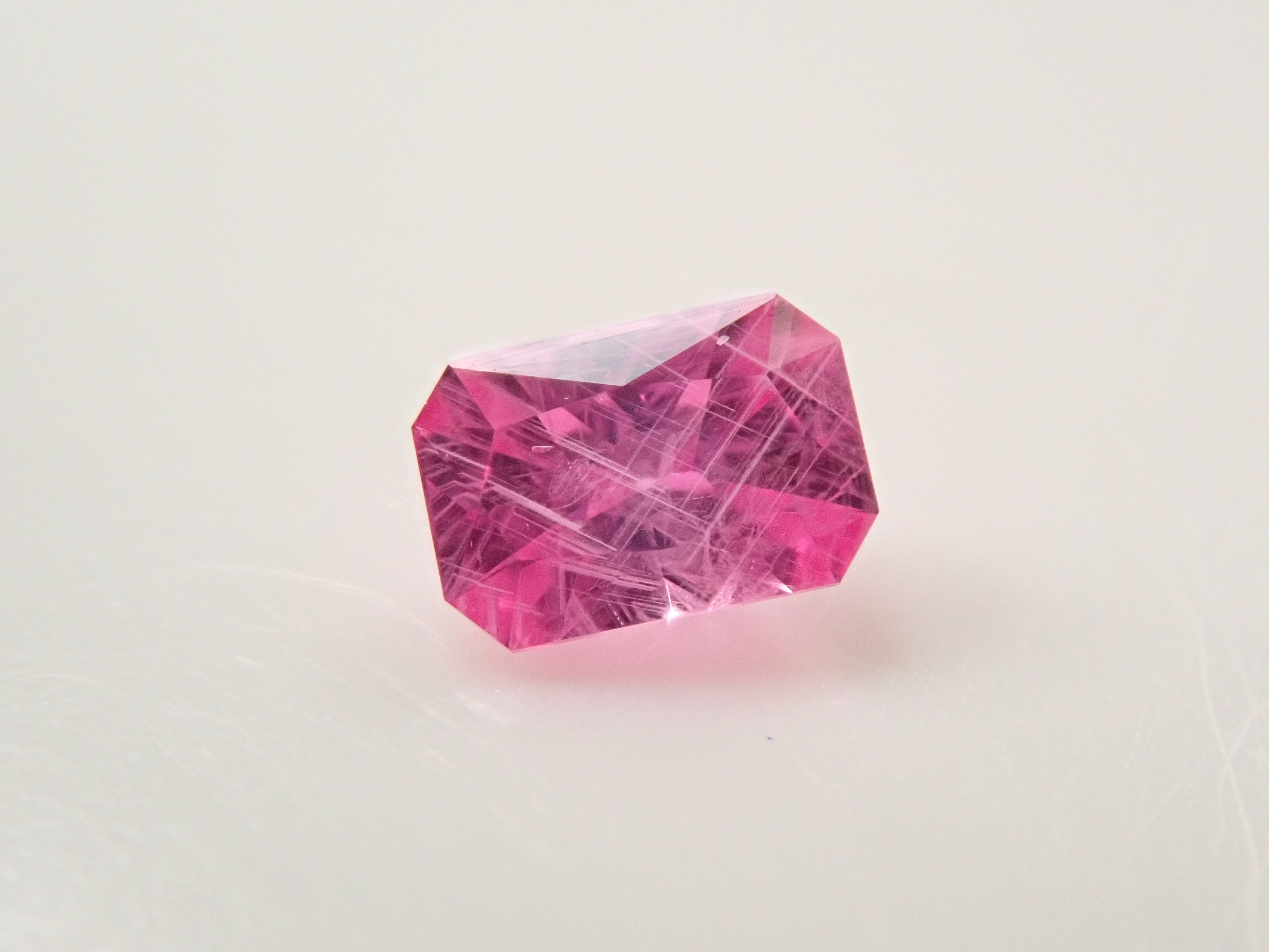 【12/2 22時販売】グリーンランド産サファイア 0.133ctルース 証明書付