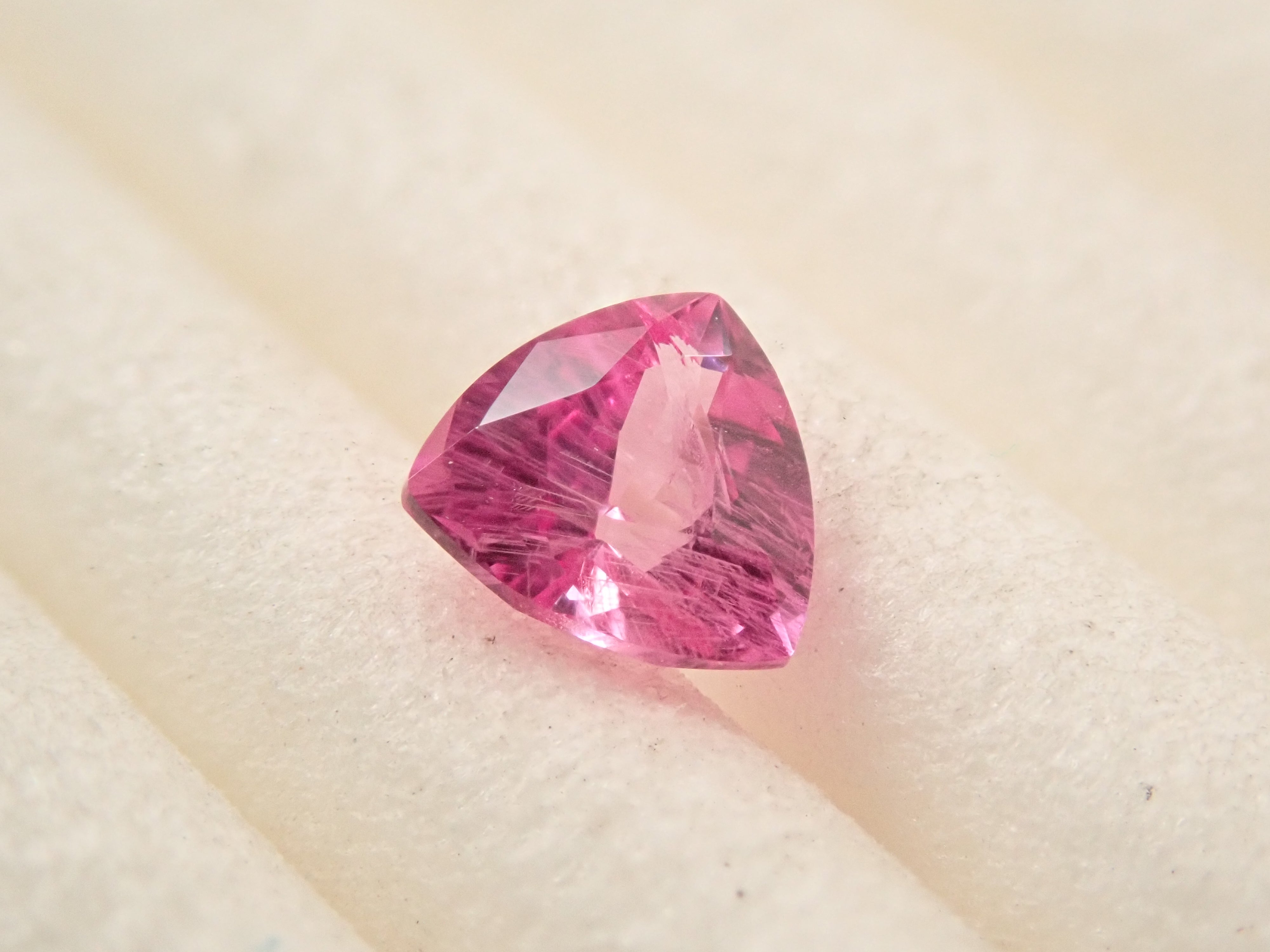 【12/2 22時販売】グリーンランド産サファイア 0.271ctルース 証明書付