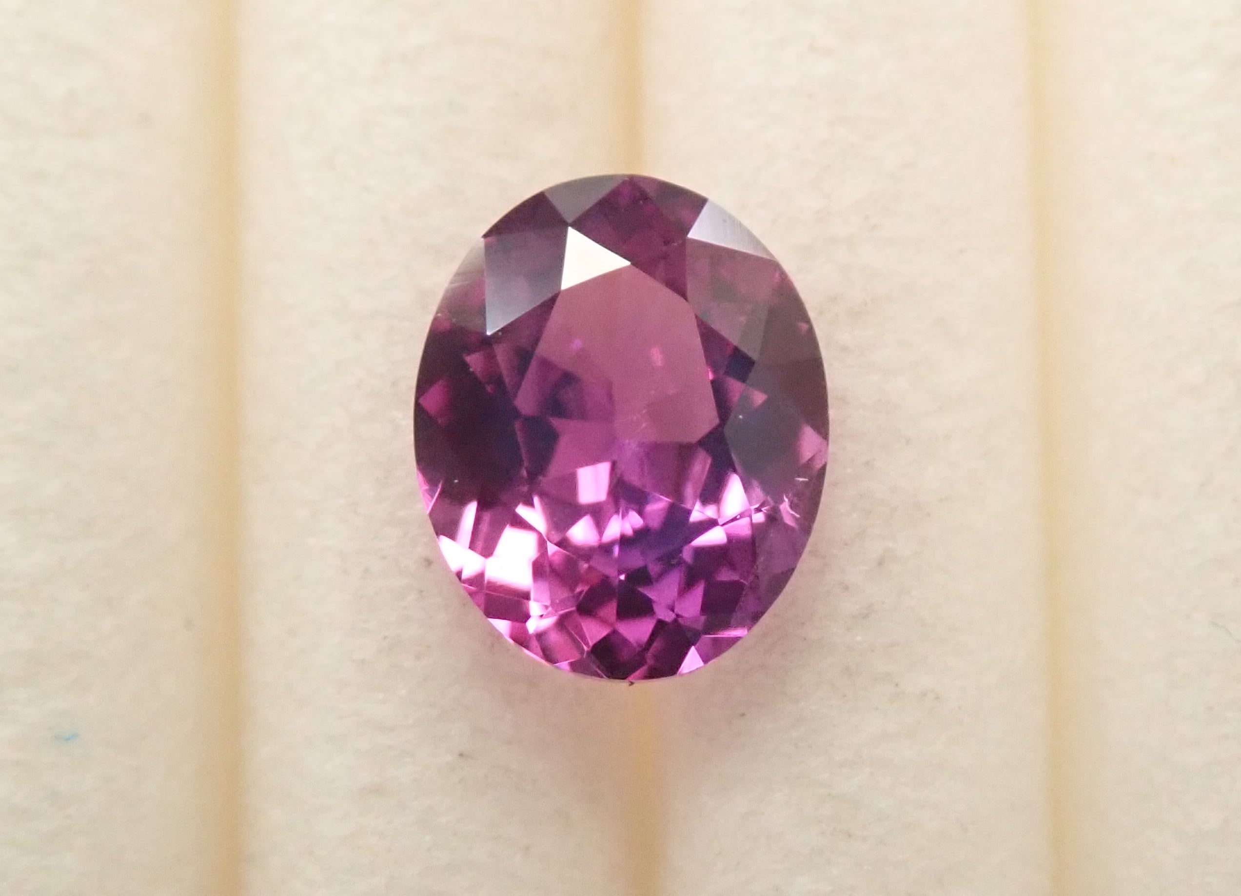 【12/7 22時販売】スリランカ産パープルサファイア 0.393ctルース