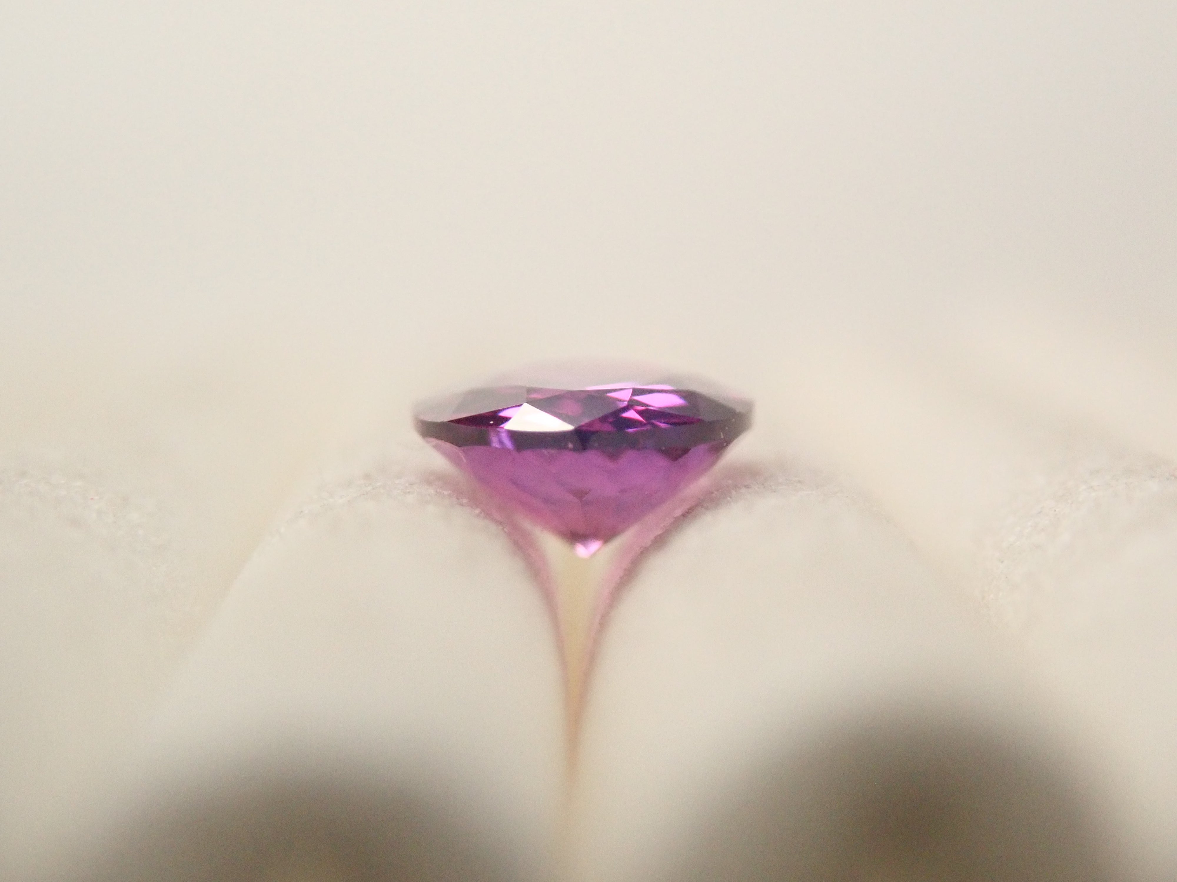 【12/7 22時販売】スリランカ産パープルサファイア 0.393ctルース