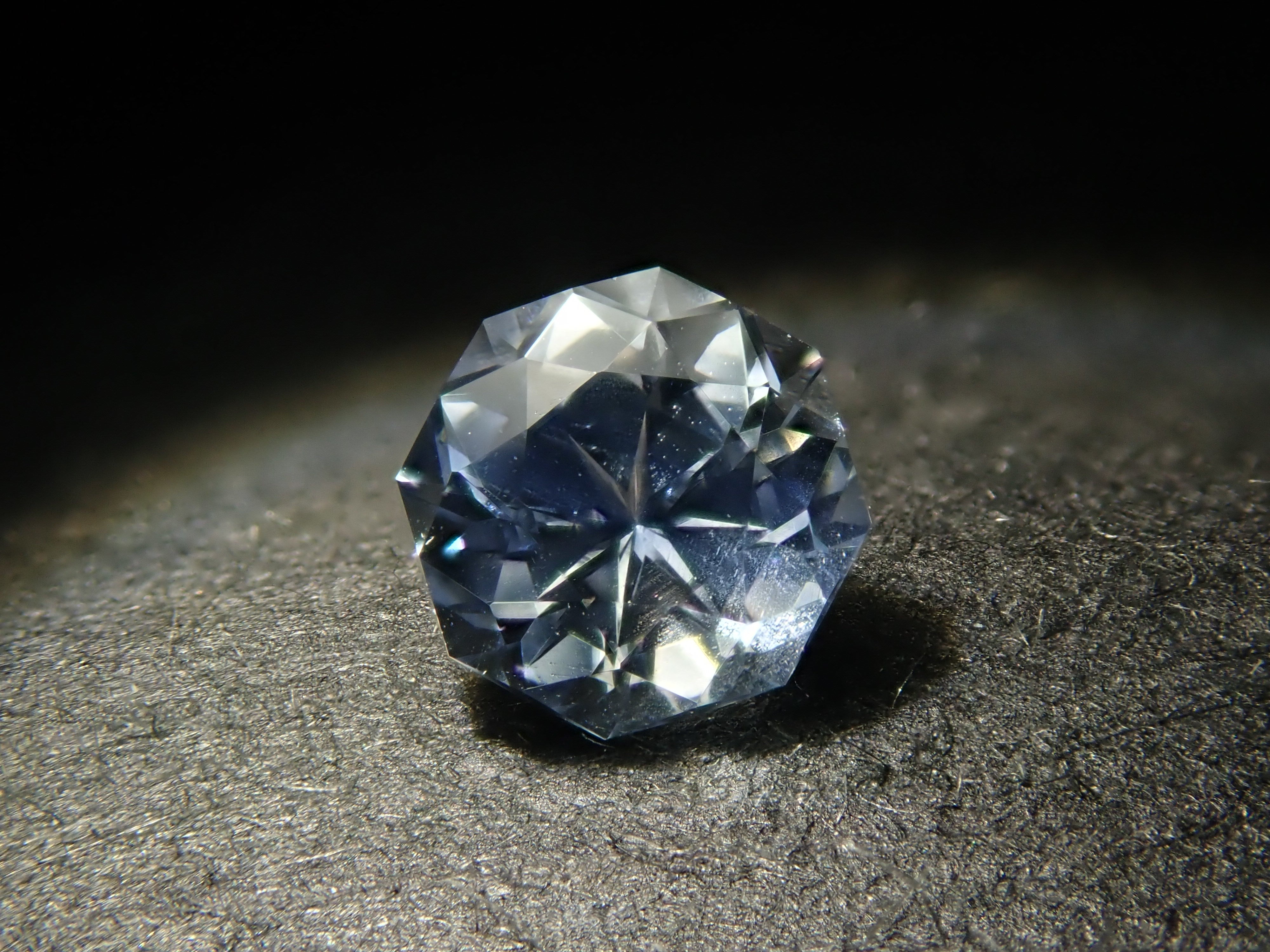 【11/27 22時販売】スリランカ産ブルーサファイア(アイスブルー) 0.300ctルース