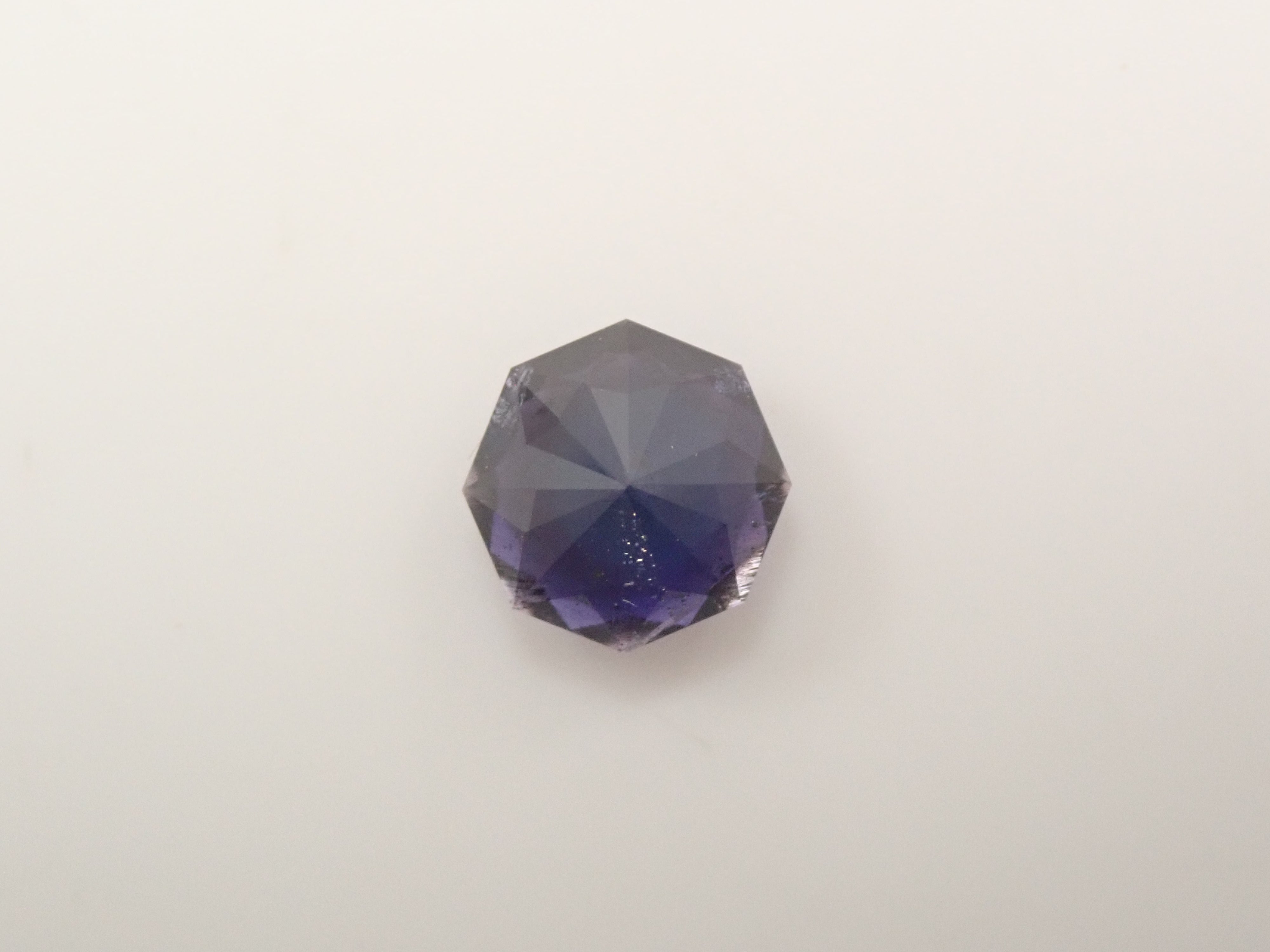 【11/29 22時販売】インド産アイオライトサンストーン 0.745ctルース