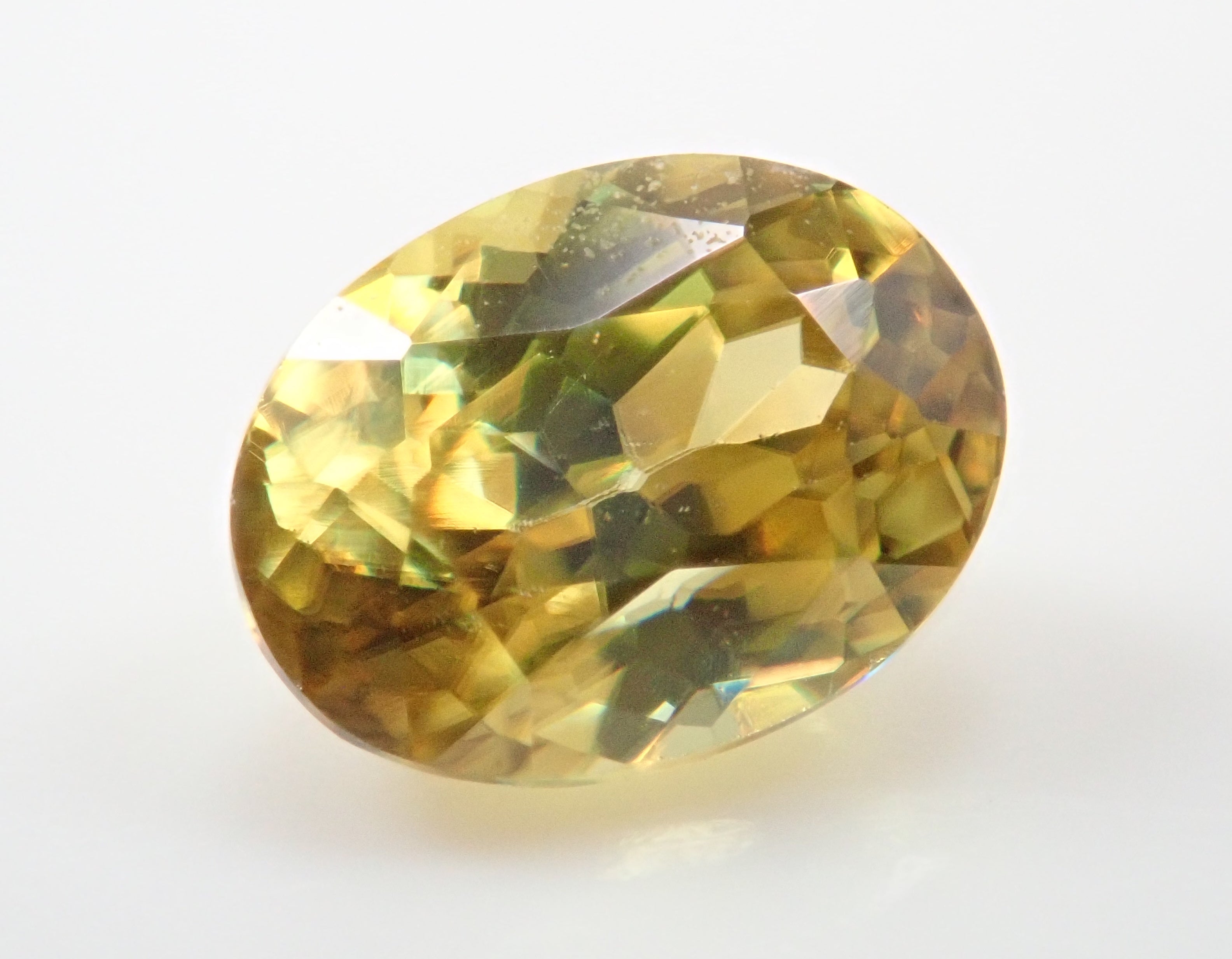 【1/15 22時販売】マダガスカル産スフェーン 0.498ctルース