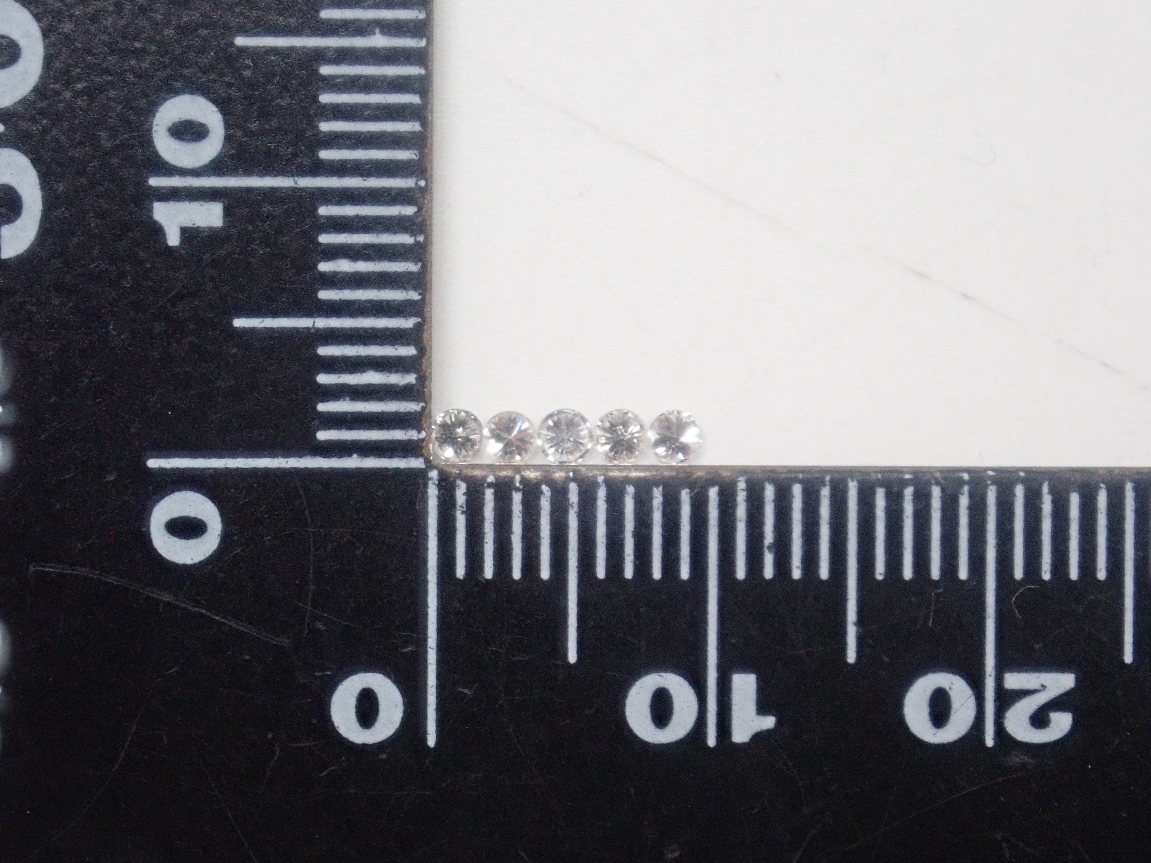 【11/24 22時販売】《限定12石》VS相当蛍光ダイヤモンドガチャ・ミニスライスダイヤモンドのおまけ付《複数購入割引有》