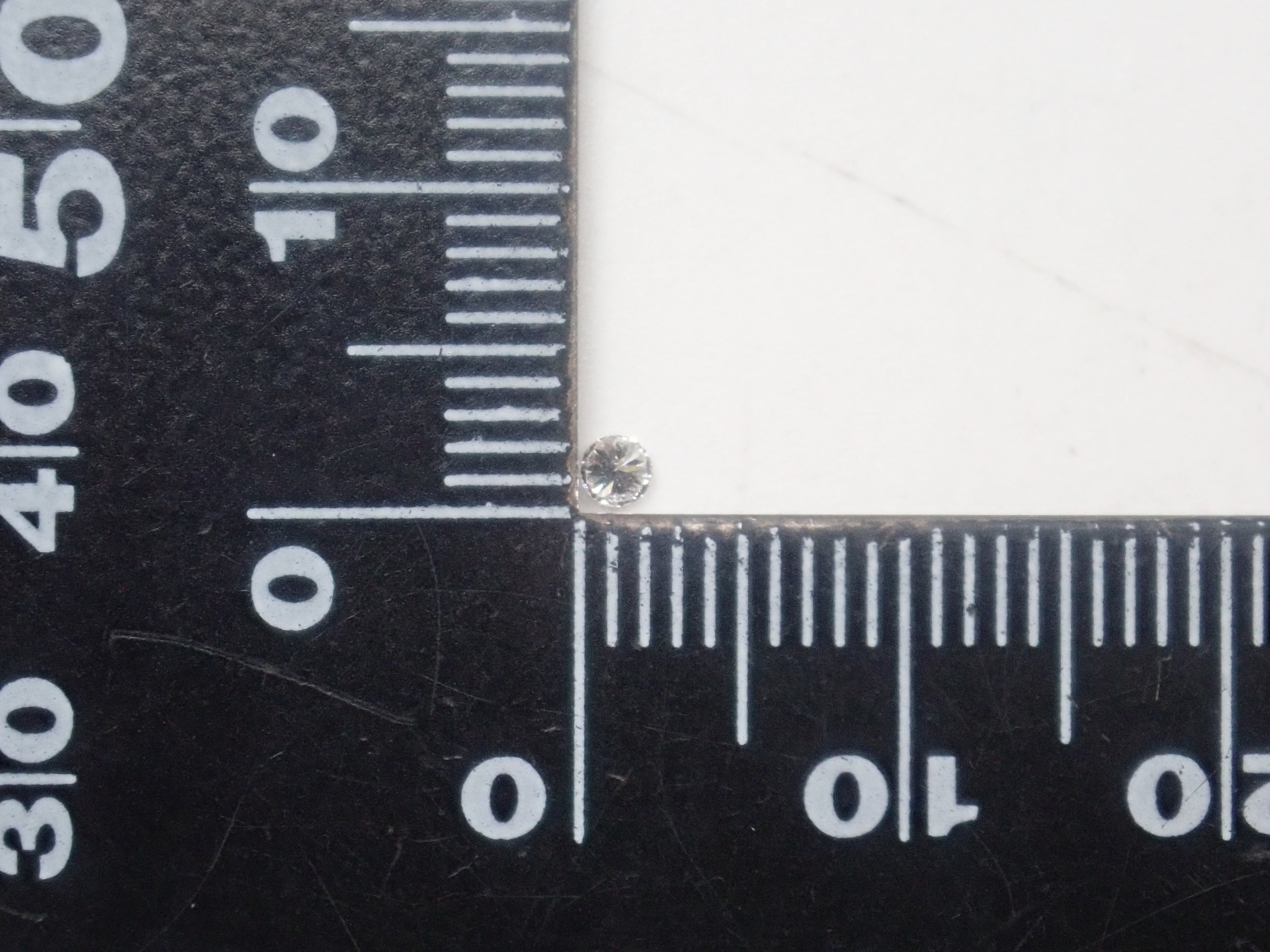 【11/24 22時販売】《限定12石》VS相当蛍光ダイヤモンドガチャ・ミニスライスダイヤモンドのおまけ付《複数購入割引有》