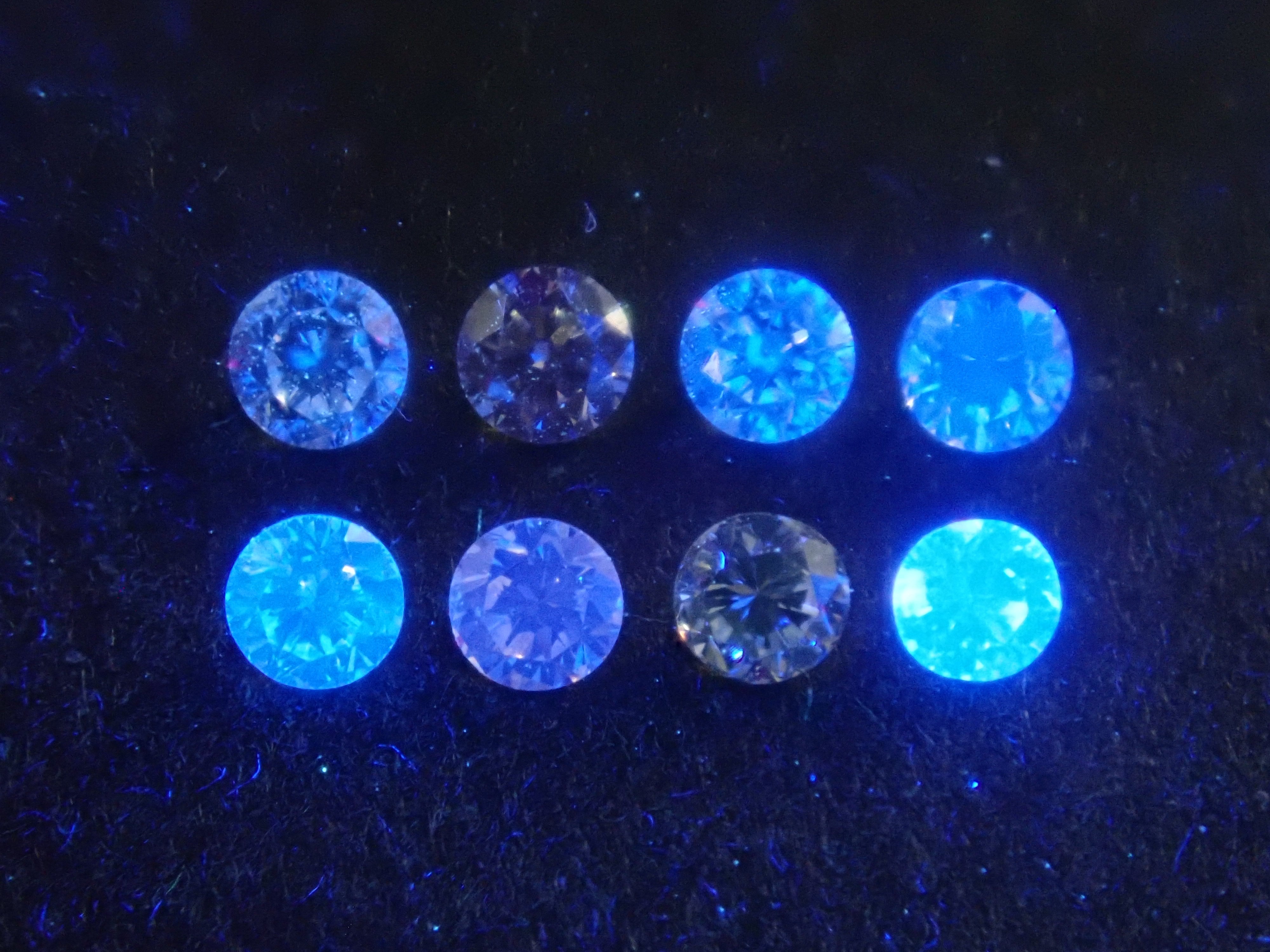 【11/29 22時販売】《限定10石》3.2mm/F/VVS-1/EXCELLENT(H&C)含むダイヤモンドガチャ《複数購入割引有》