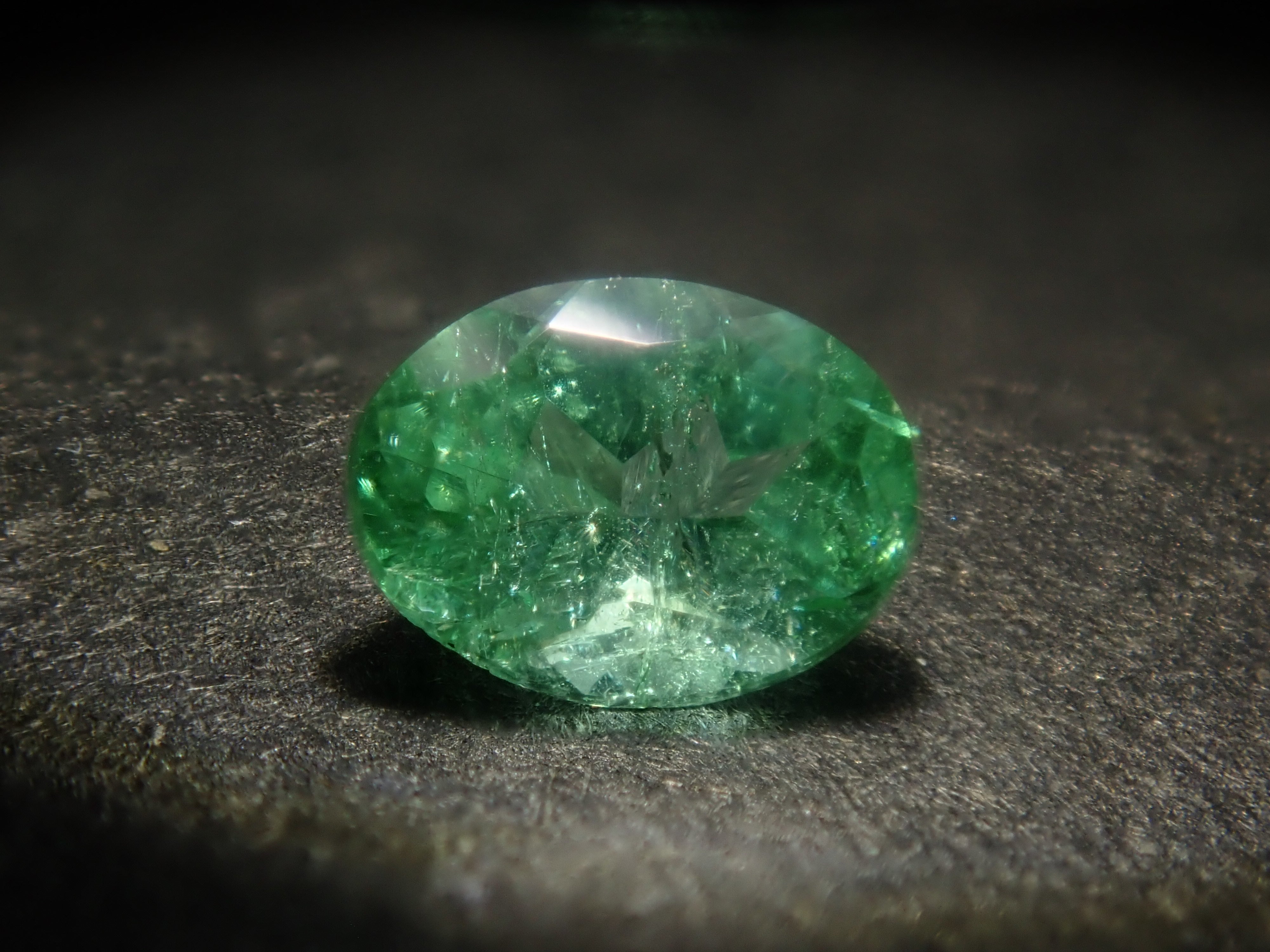 【11/30 22時販売】《限定14石》レアストーンガチャ💎辰砂(シンシャ)・ブラジル産パライバトルマリン0.21ct・レッドベリル・ベニトアイト・アキシナイト《複数購入割引有》