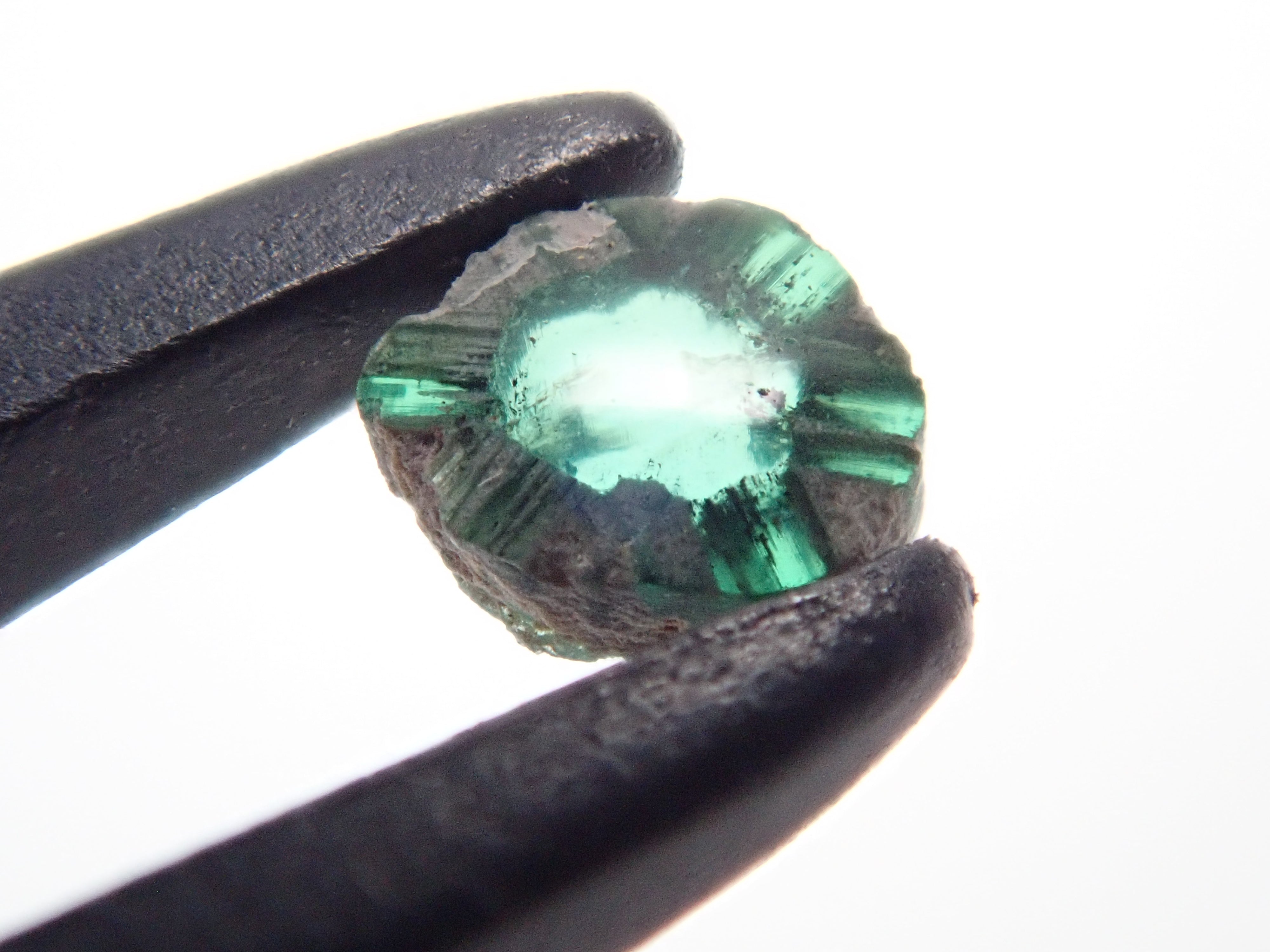 コロンビア産トラピッチェエメラルド(逆トラピッチェ) 0.091ct原石